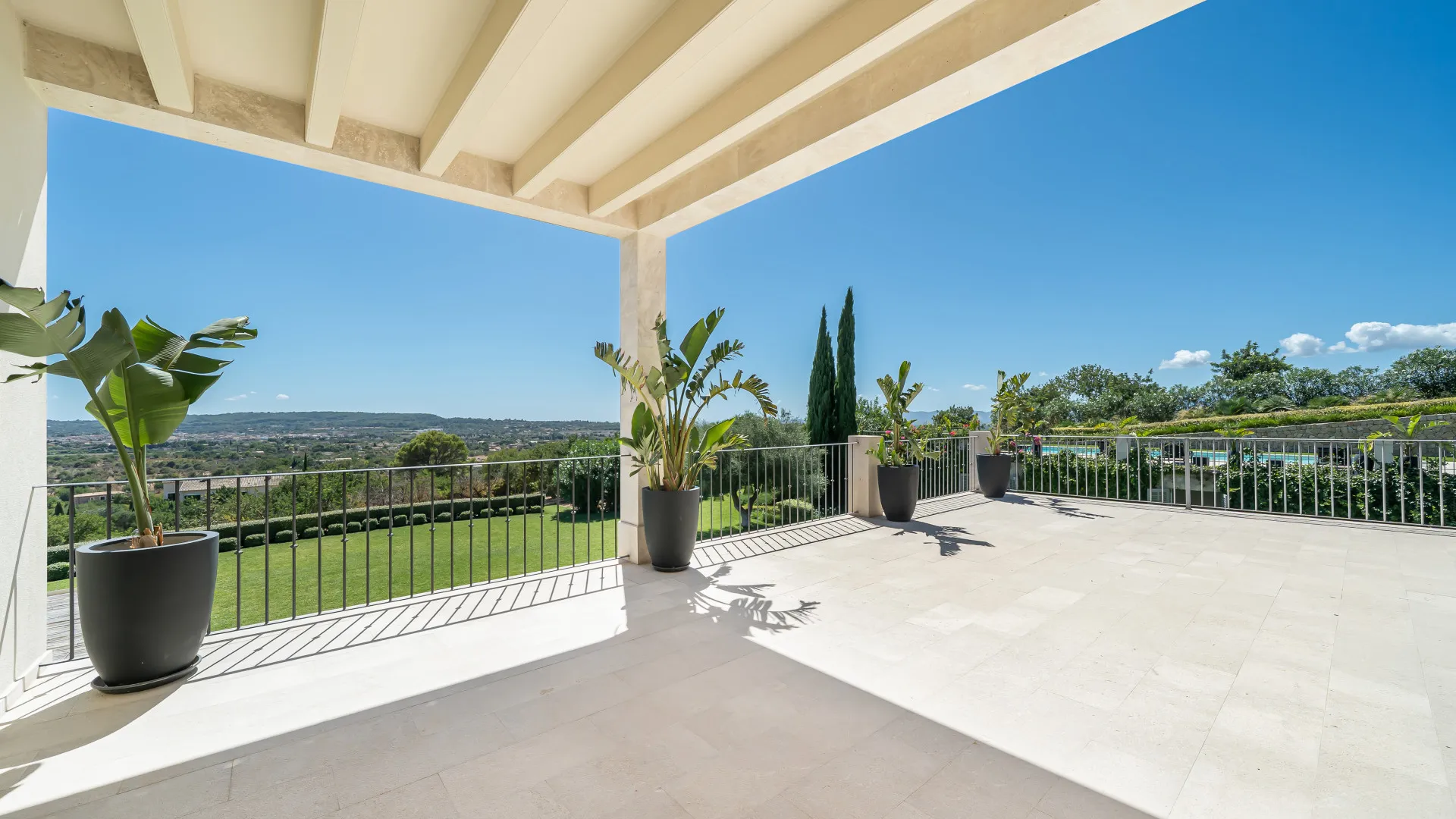 For sale Santa Maria del Cami villa with 5 bedrooms