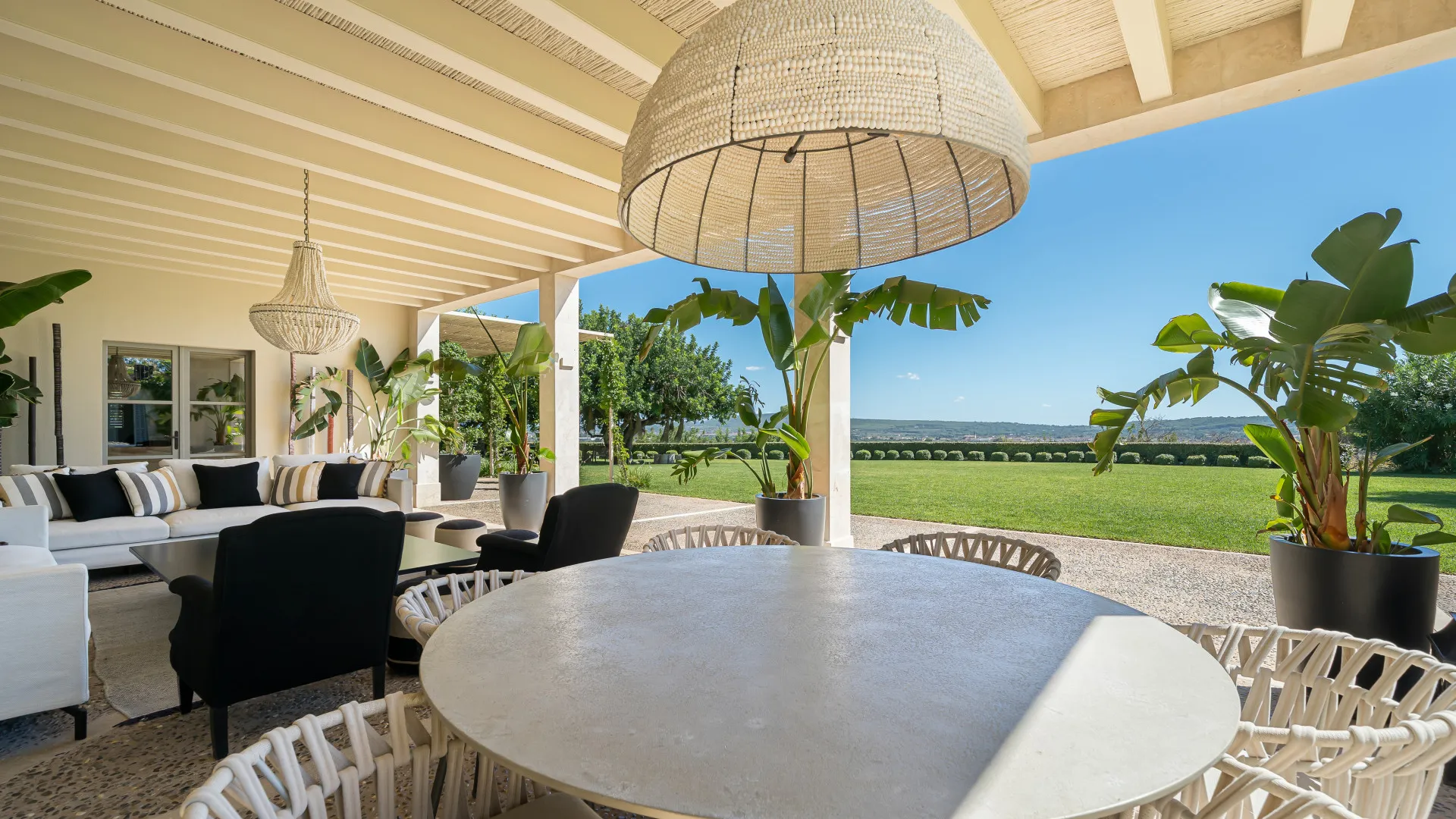 For sale Santa Maria del Cami villa with 5 bedrooms