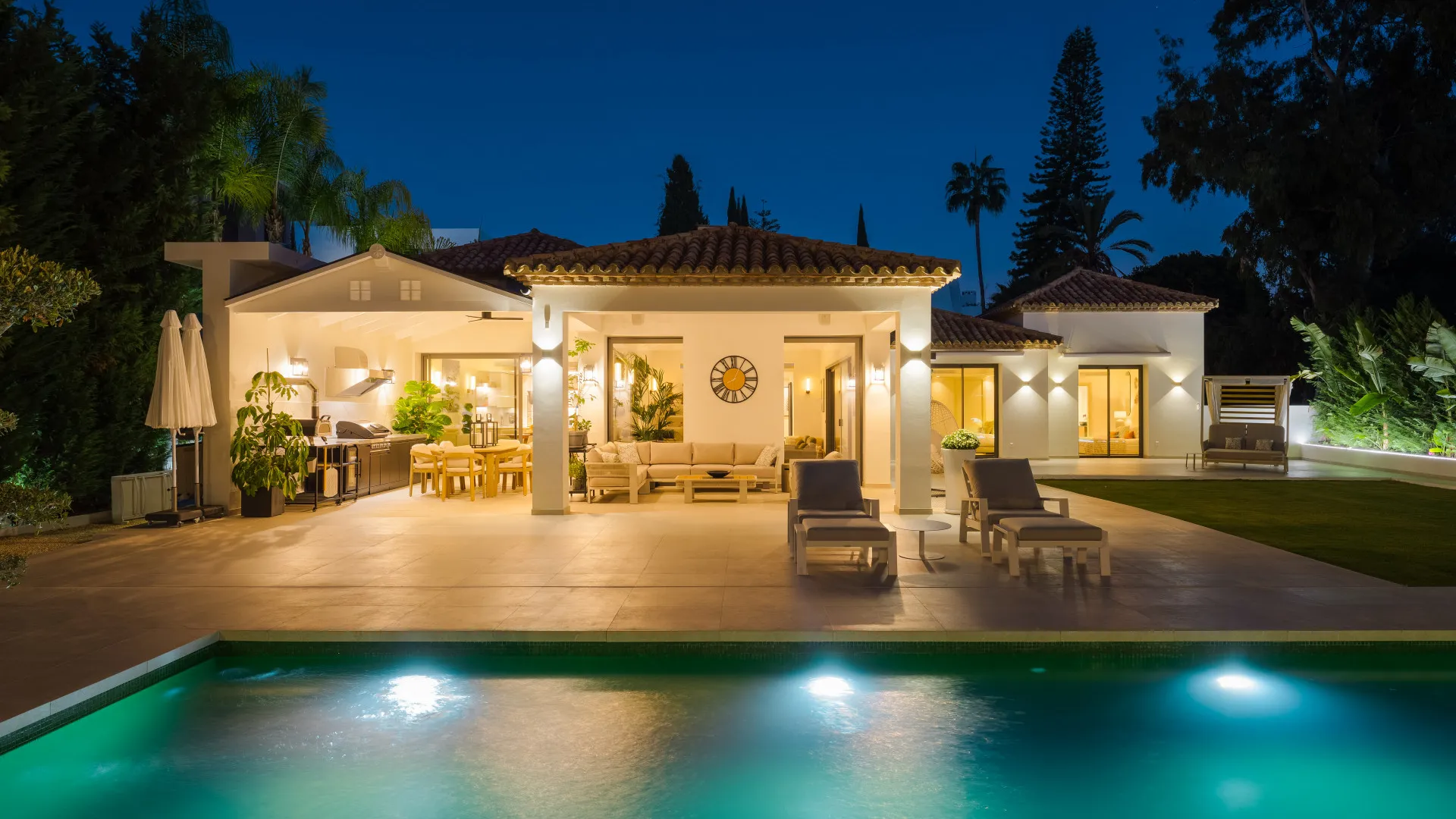 Villa for sale in La Cerquilla with 5 bedrooms