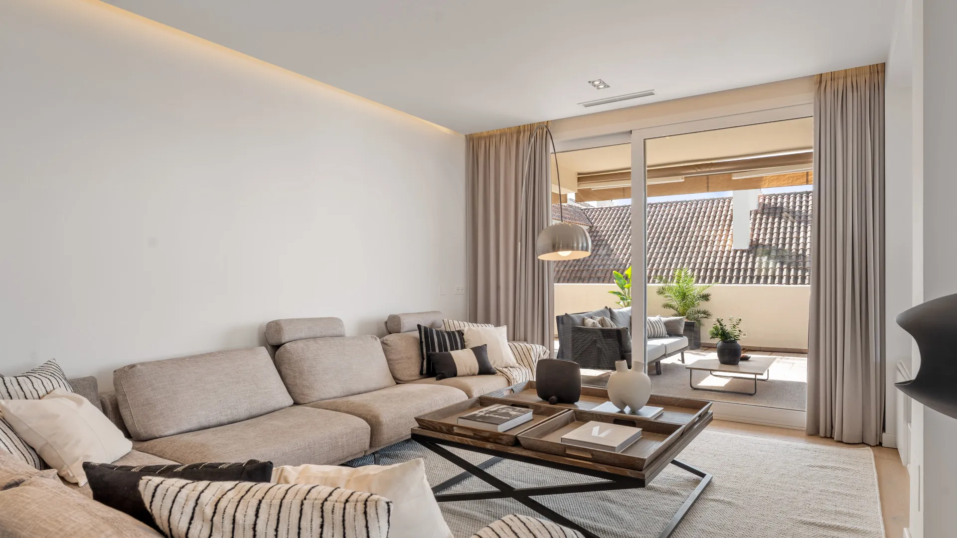 For sale duplex with 4 bedrooms in Aloha Hill Club