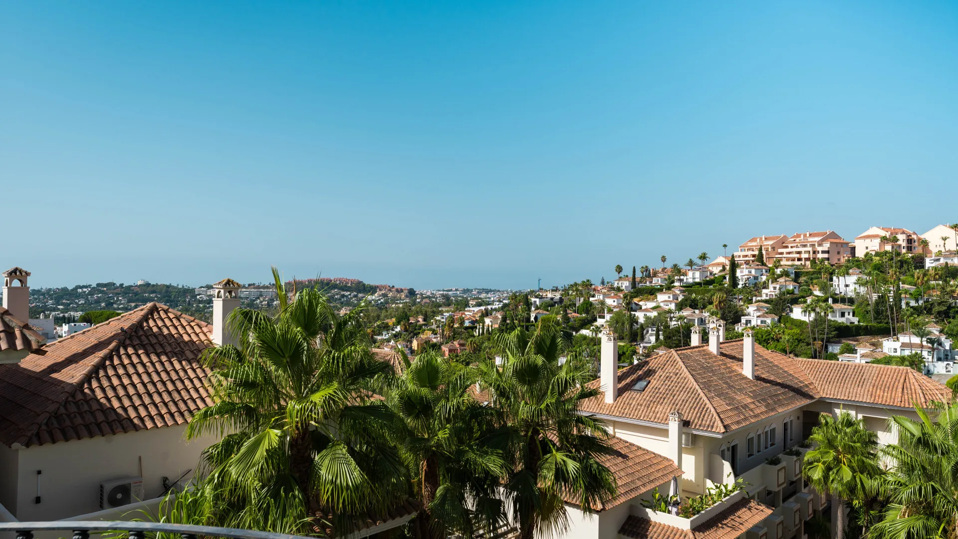 For sale duplex with 4 bedrooms in Aloha Hill Club