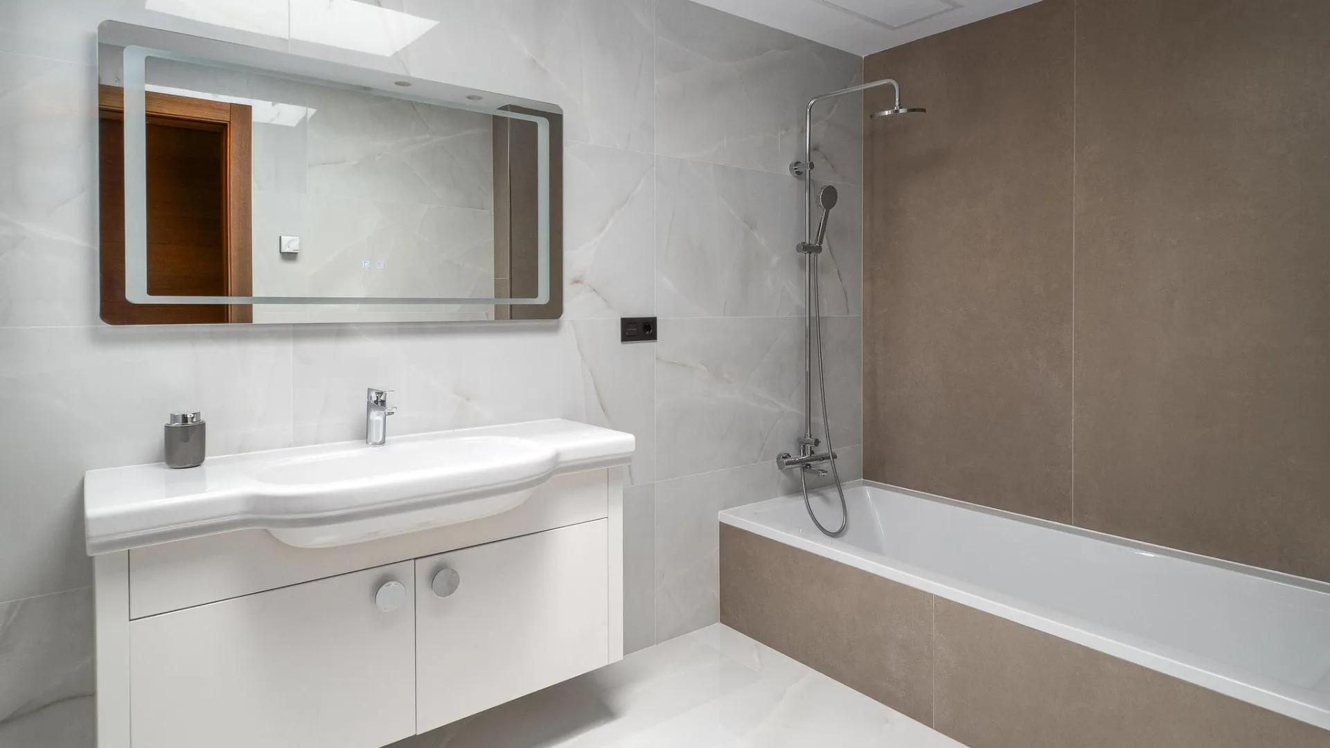 Manilva, villa a la venta de 5 dormitorios