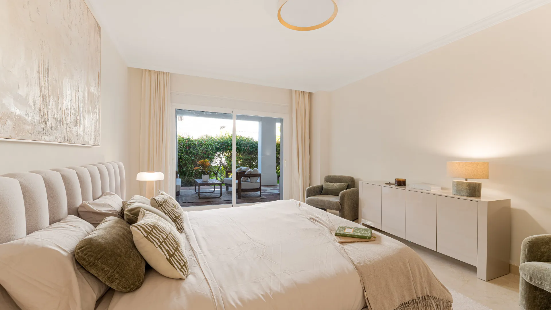 Comprar apartamento de 3 dormitorios en Sierra Blanca
