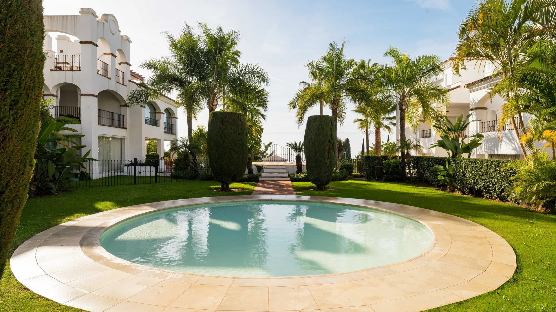 Comprar apartamento de 3 dormitorios en Sierra Blanca