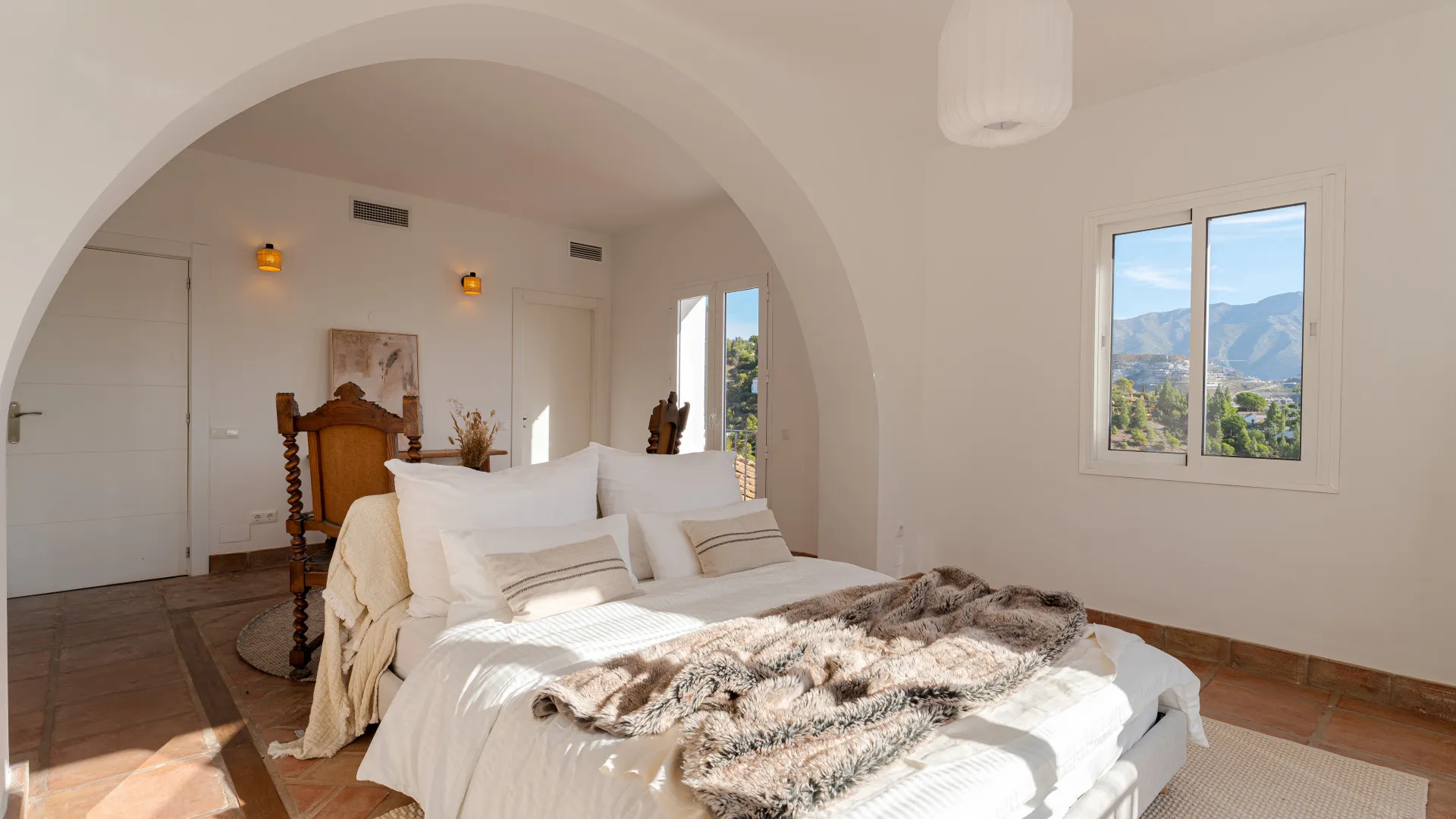 El Madroñal, villa con 6 dormitorios en venta