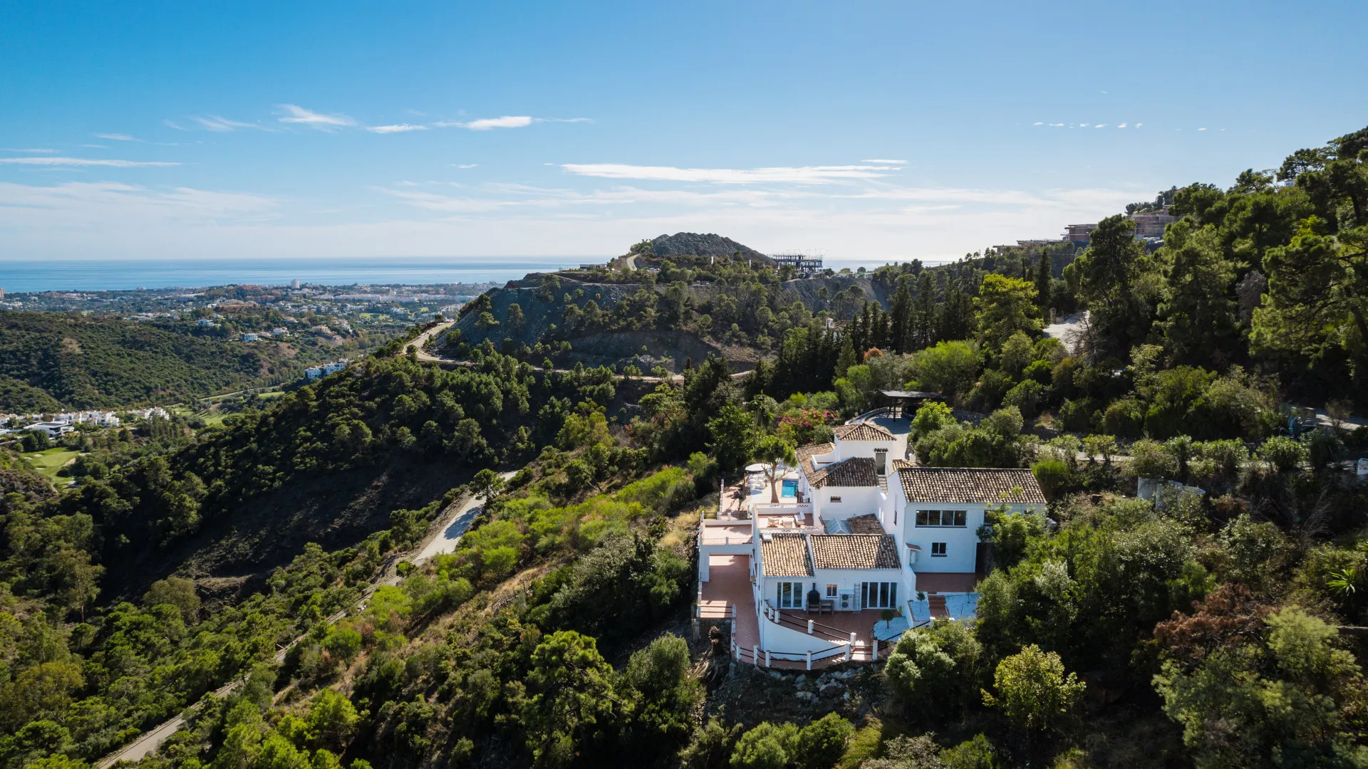 El Madroñal, villa con 6 dormitorios en venta