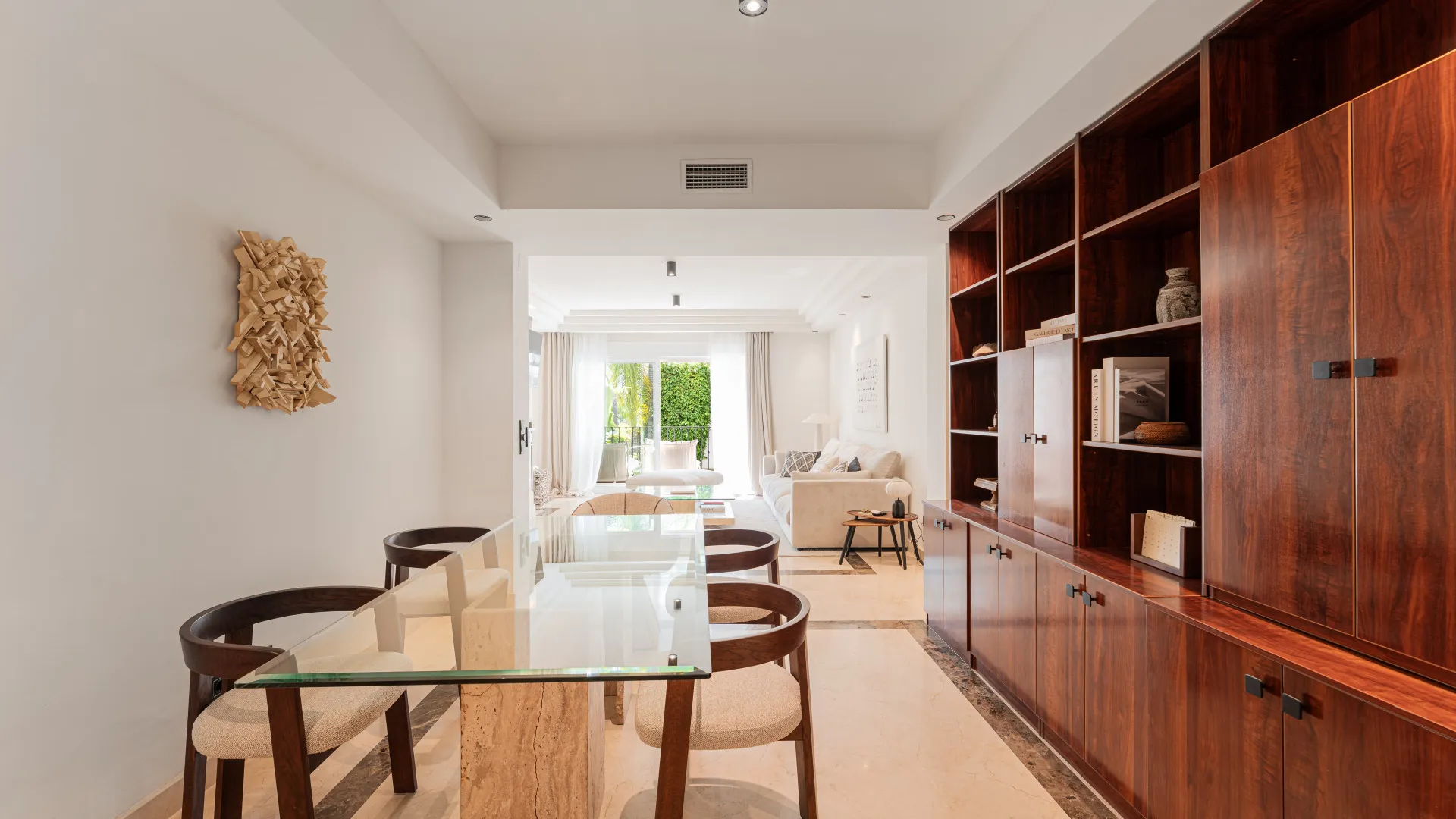 3 bedrooms apartment in Sierra Blanca for sale