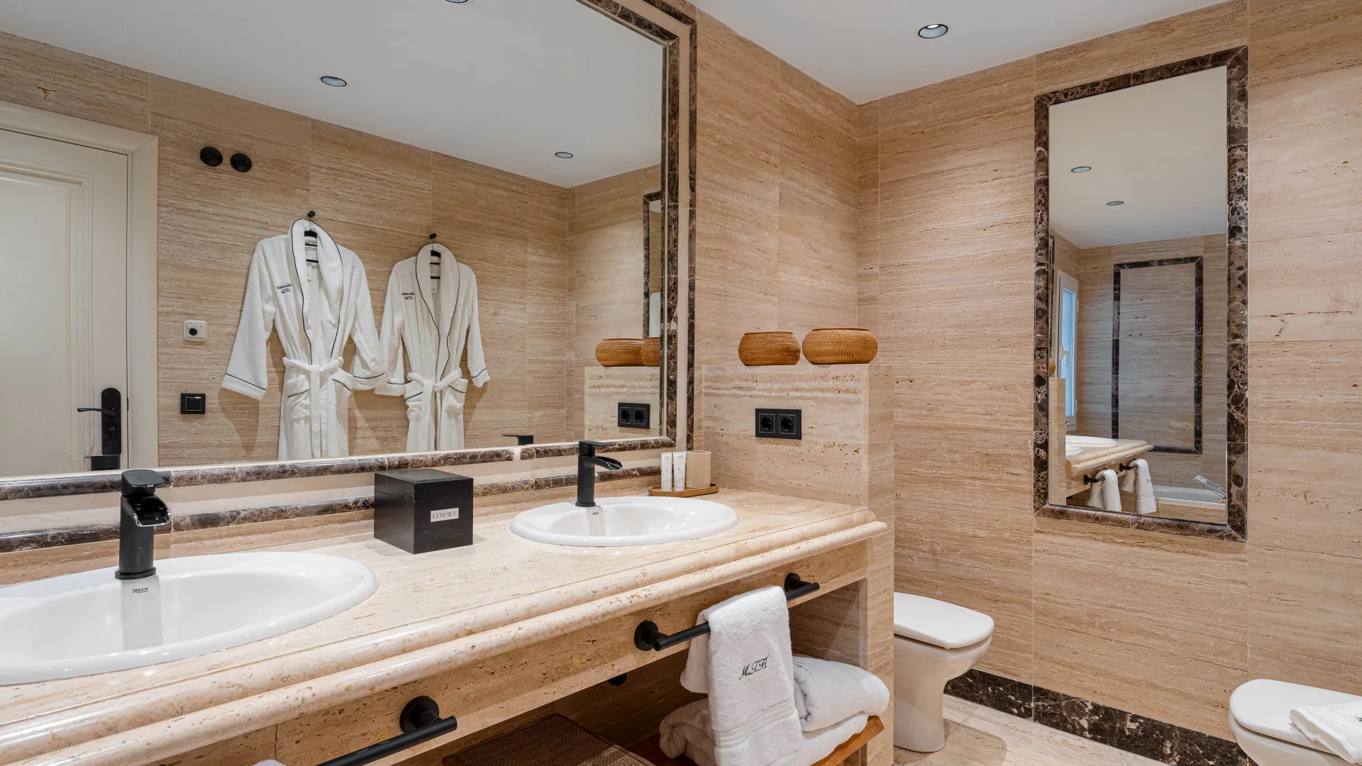 3 bedrooms apartment in Sierra Blanca for sale