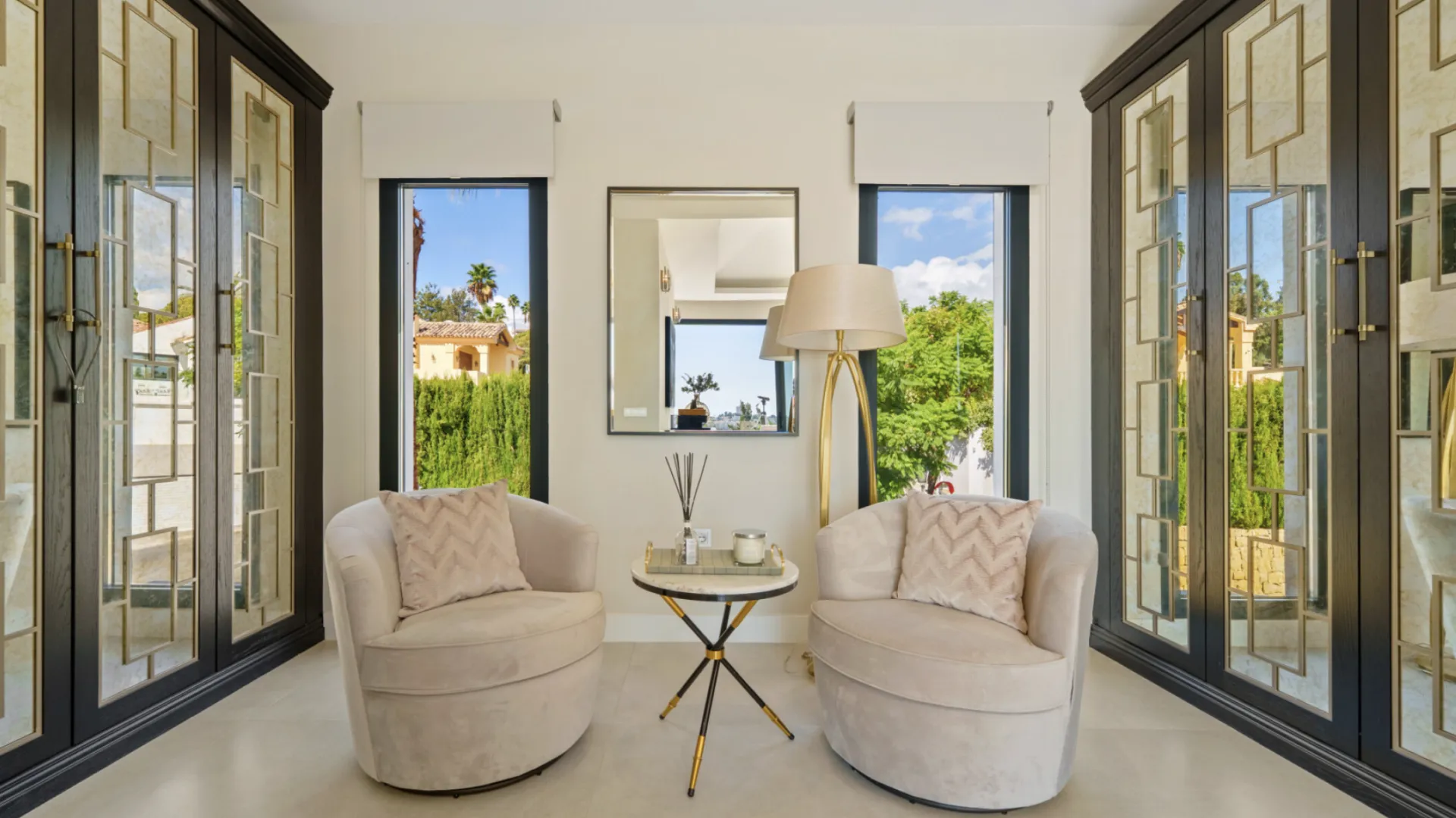 Villa con 6 dormitorios a la venta en La Quinta
