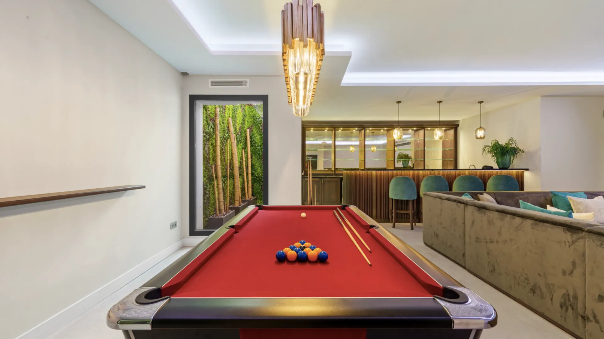 Villa con 6 dormitorios a la venta en La Quinta