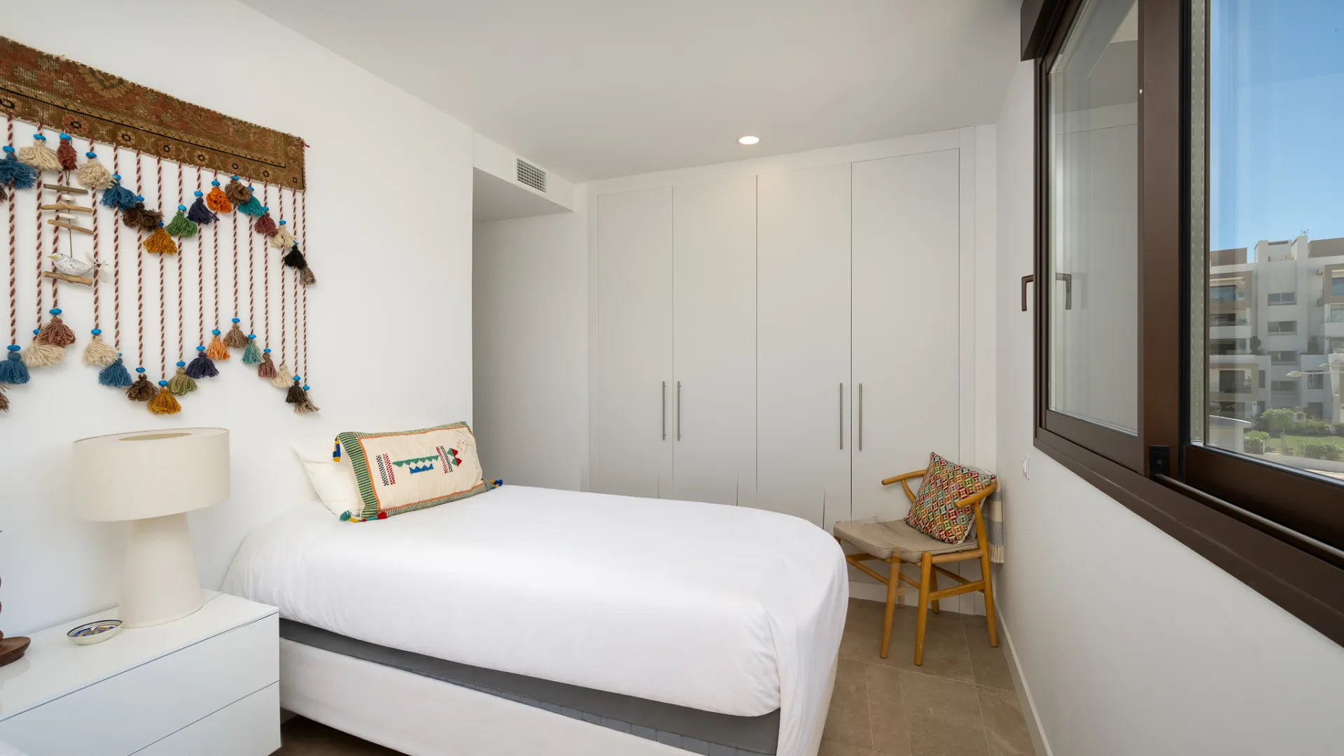 Comprar atico duplex con 3 dormitorios en Estepona