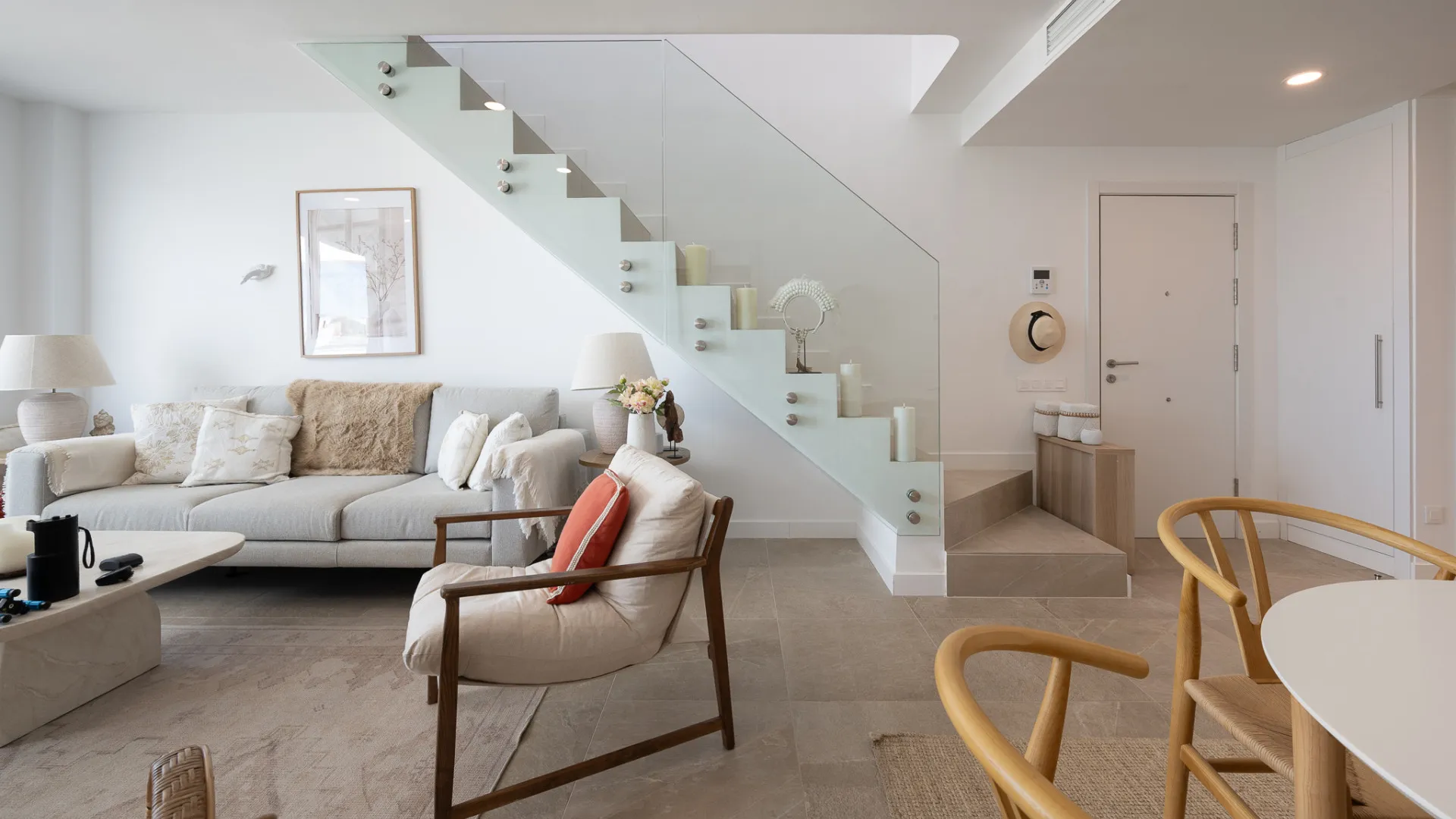 Comprar atico duplex con 3 dormitorios en Estepona