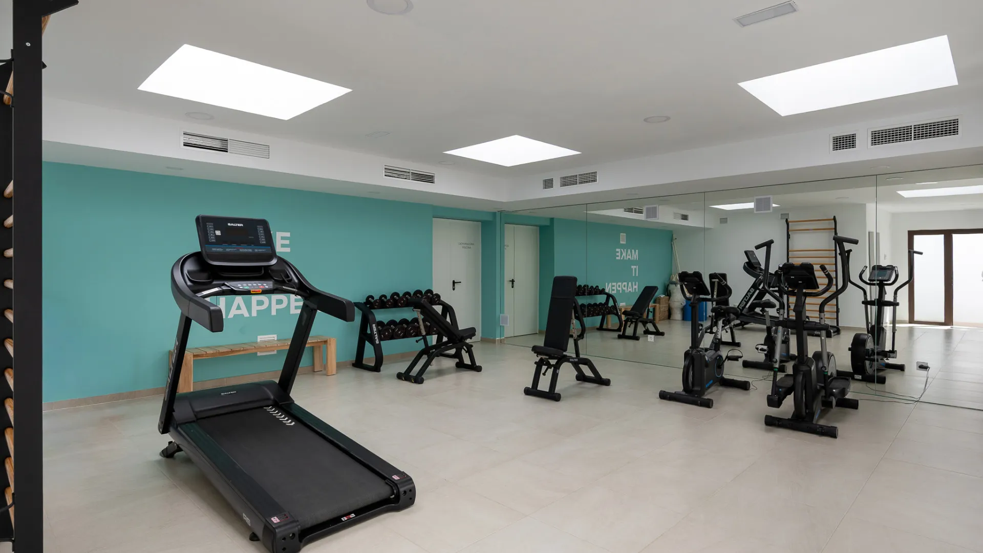 Comprar atico duplex con 3 dormitorios en Estepona