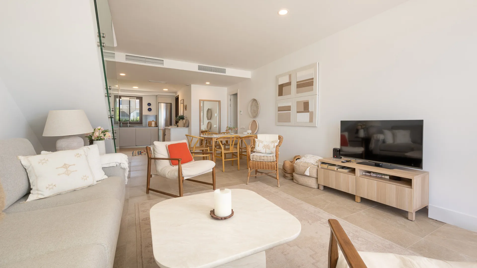 Comprar atico duplex con 3 dormitorios en Estepona