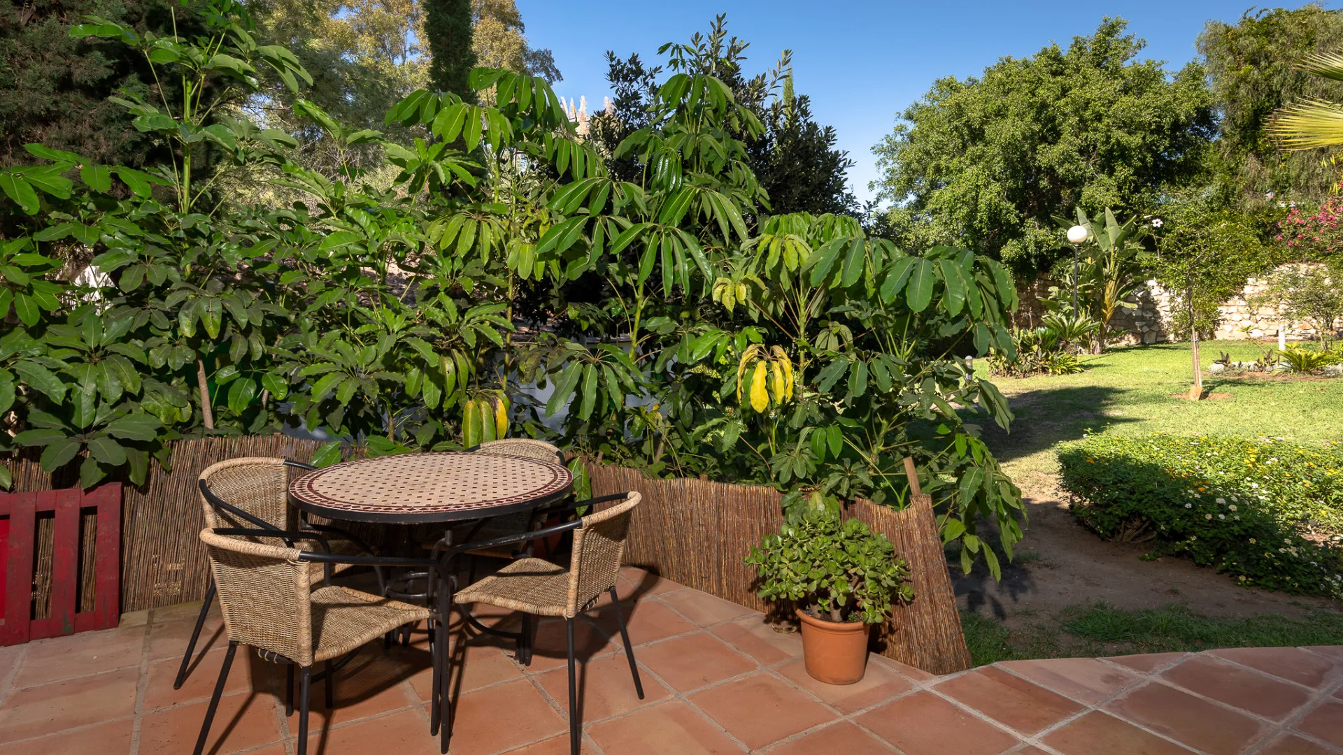For sale town house with 2 bedrooms in Artola
