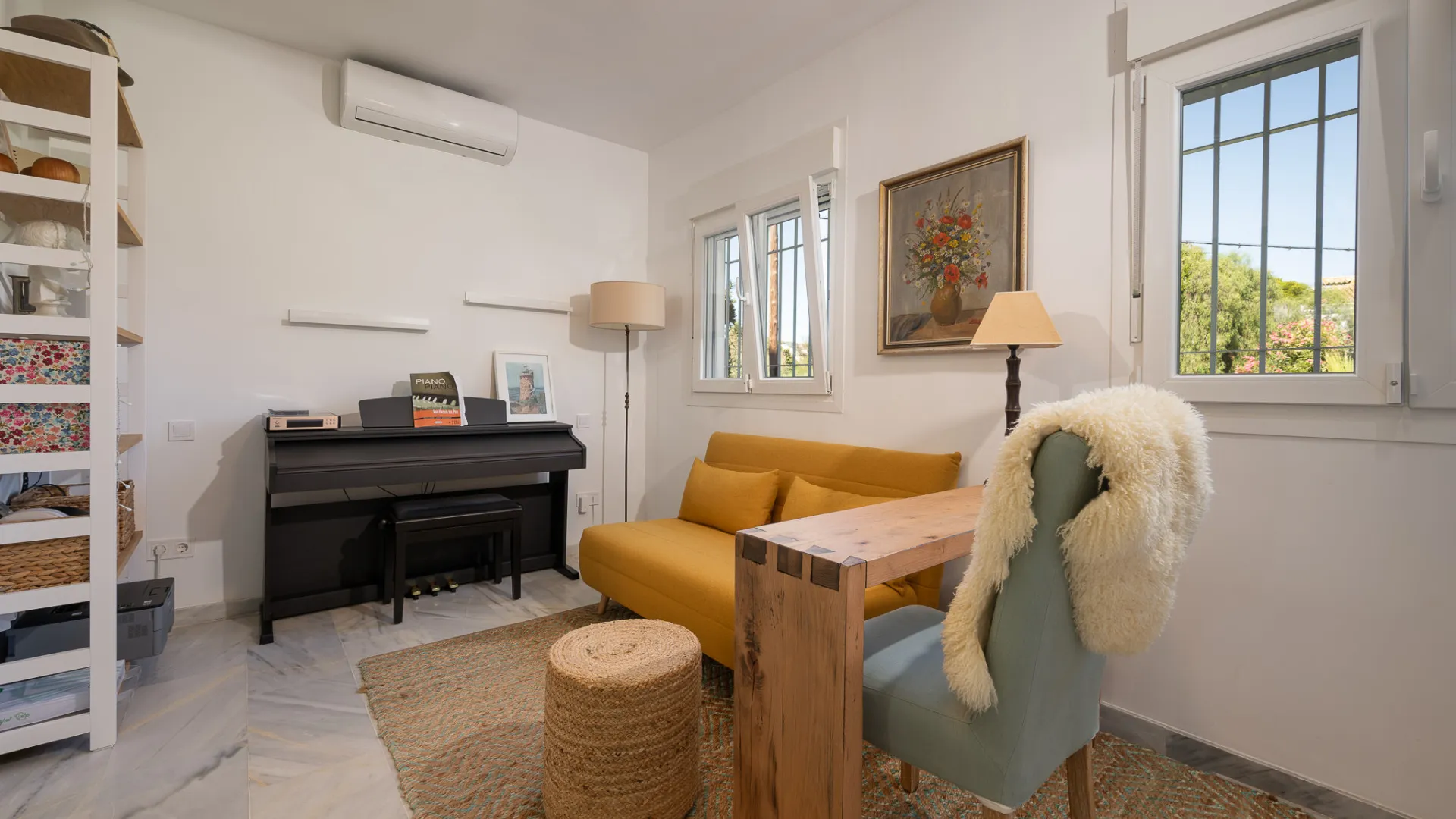 For sale town house with 2 bedrooms in Artola