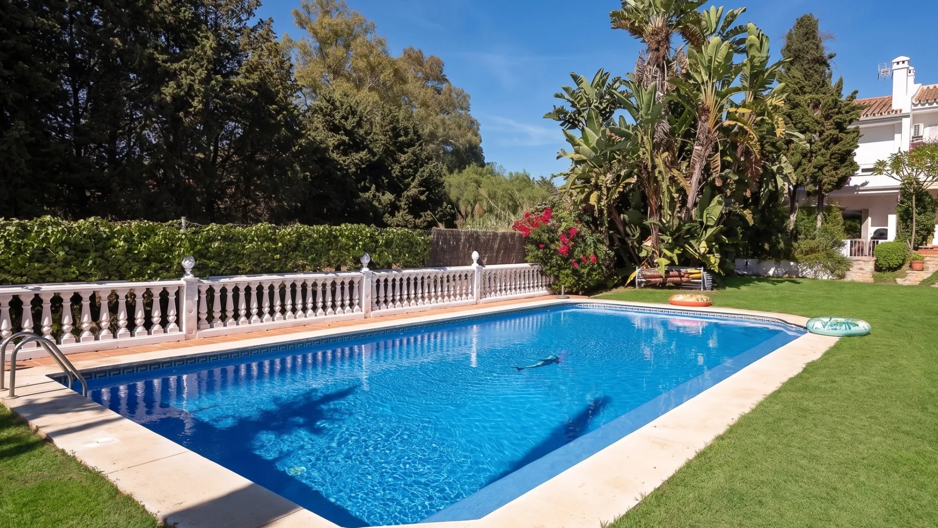 For sale town house with 2 bedrooms in Artola