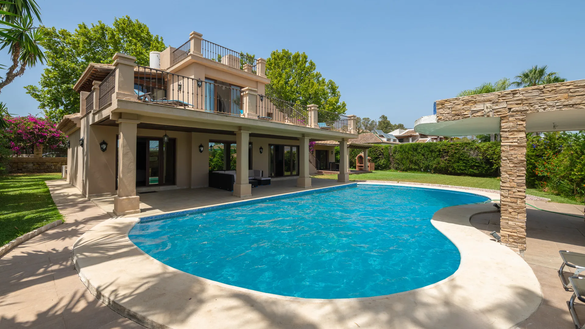 For sale Golden Mile 4 bedrooms villa
