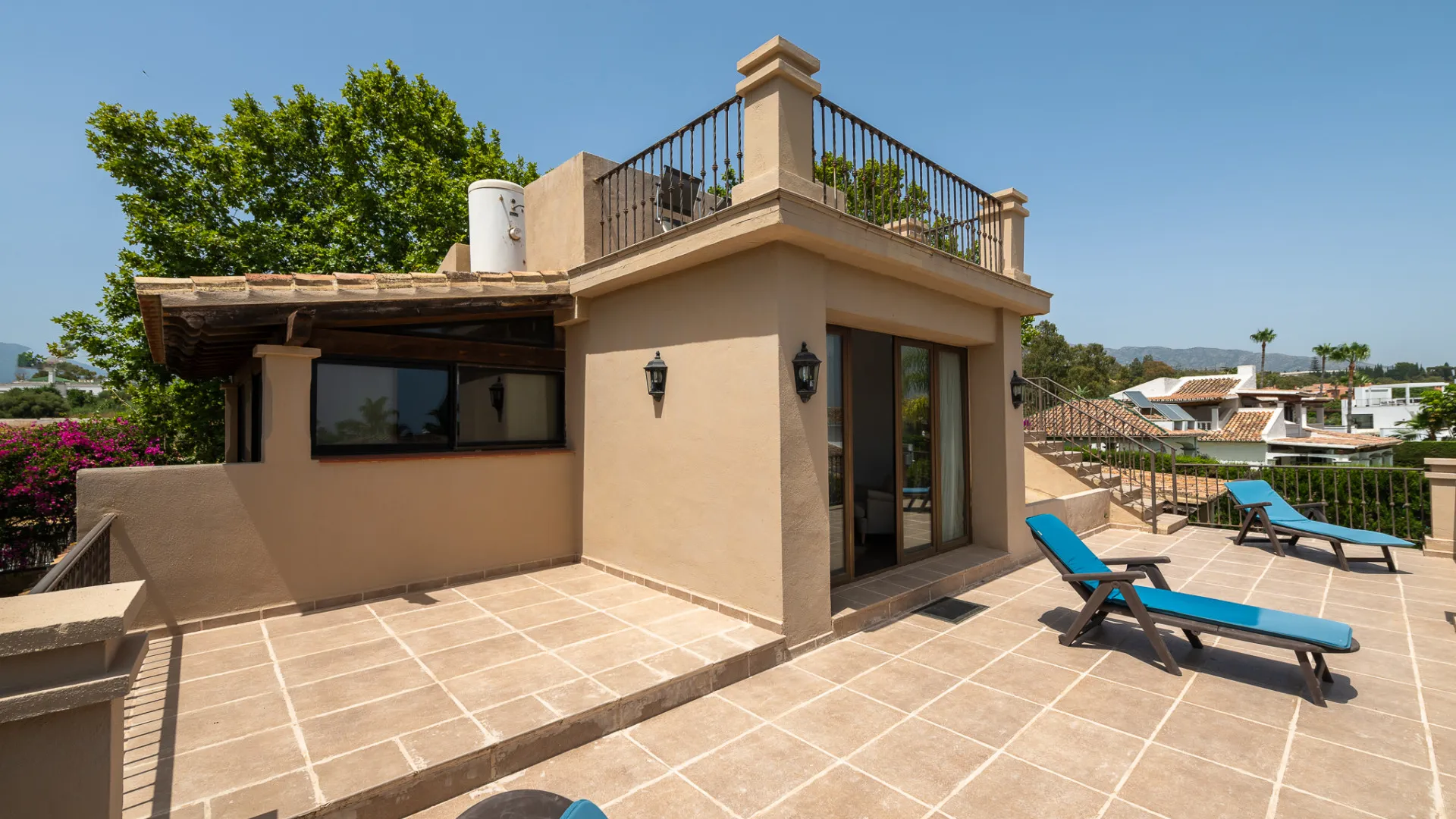For sale Golden Mile 4 bedrooms villa