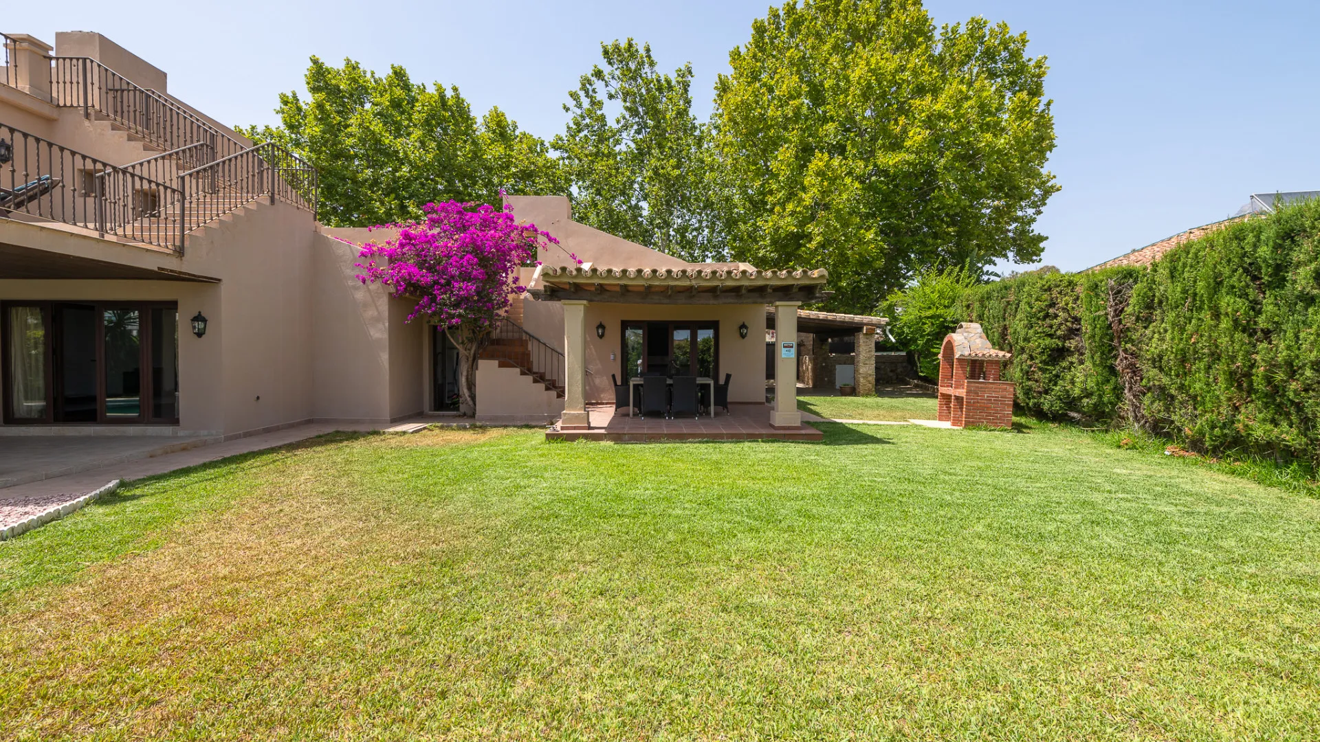 For sale Golden Mile 4 bedrooms villa