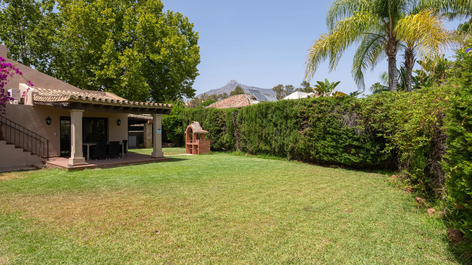 For sale Golden Mile 4 bedrooms villa
