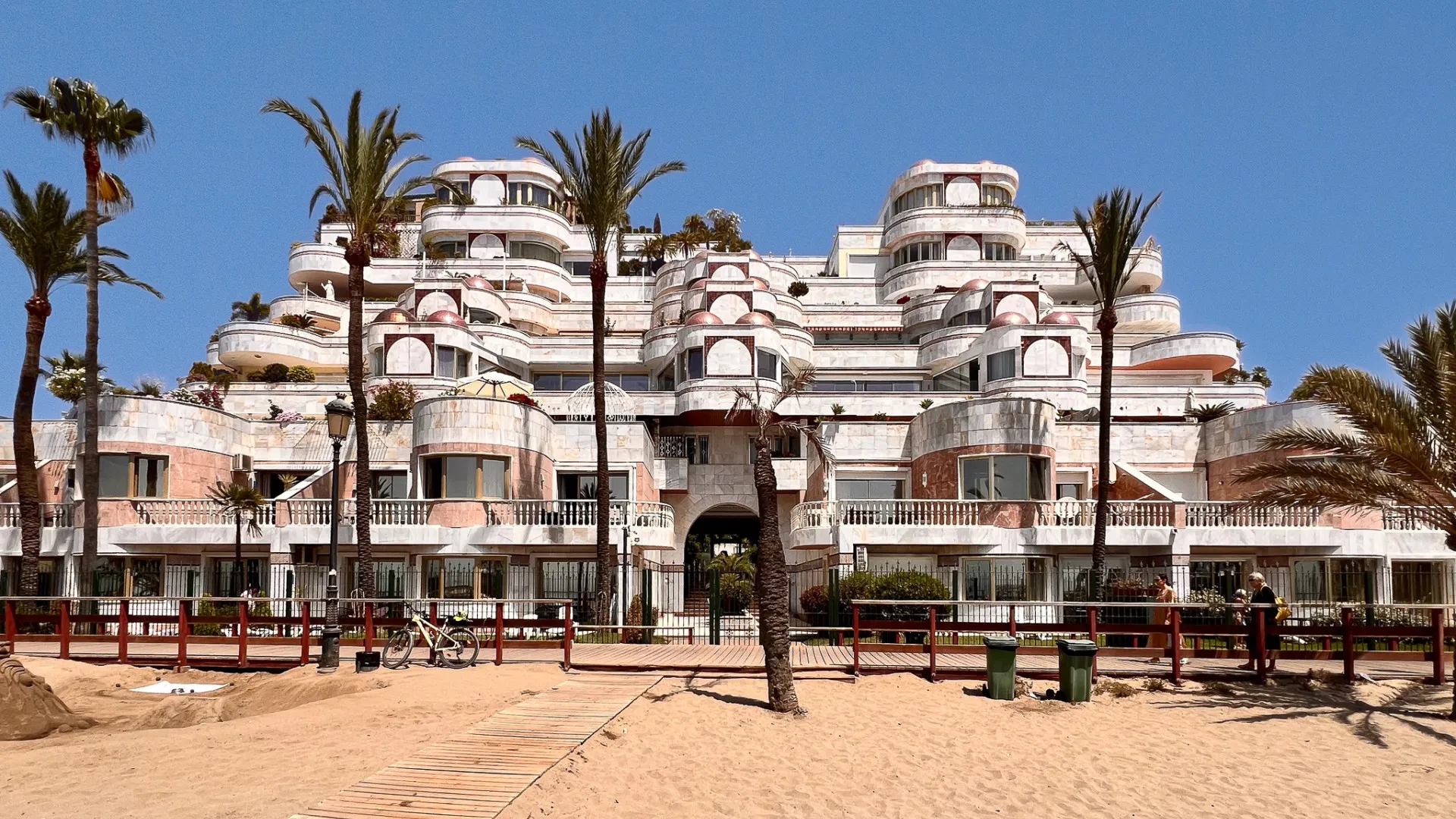 Duplex planta baja en venta de 6 dormitorios en Gray D'Albion