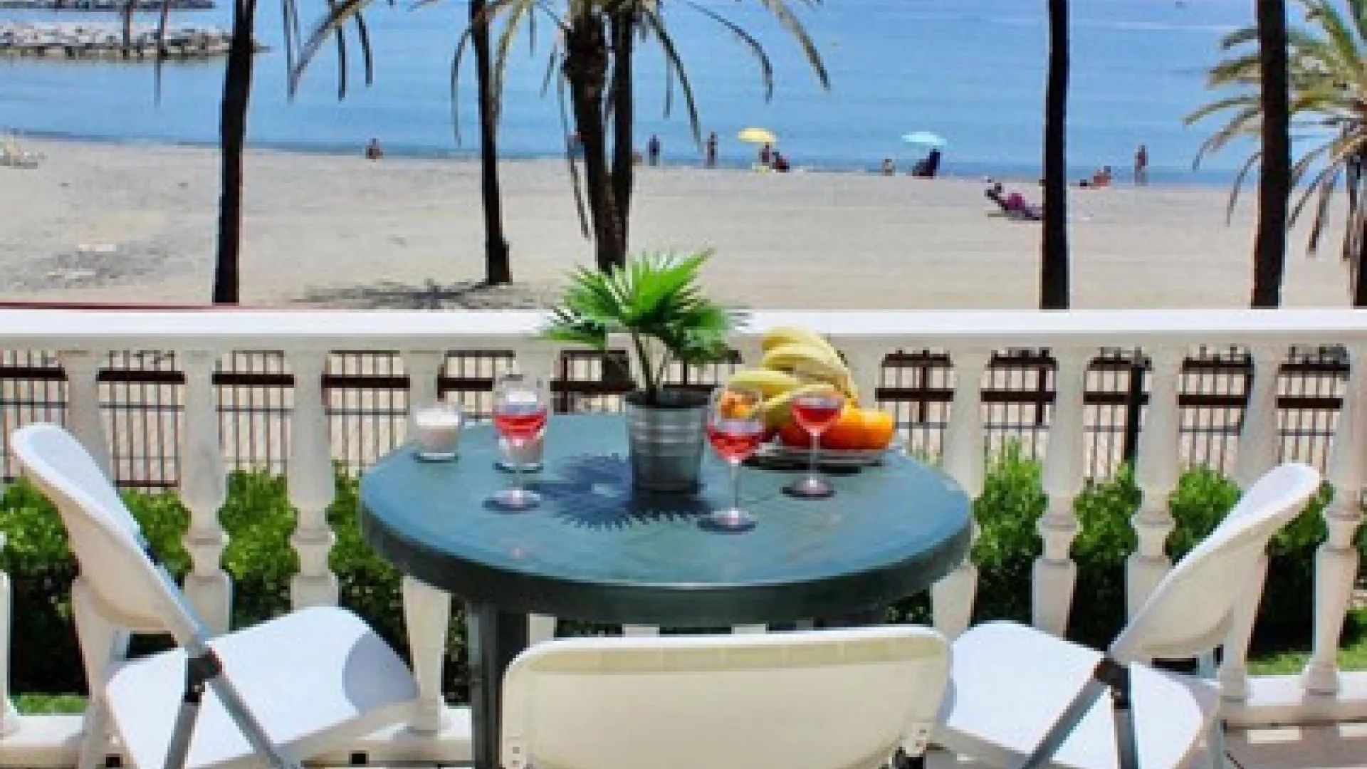 Duplex planta baja en venta de 6 dormitorios en Gray D'Albion