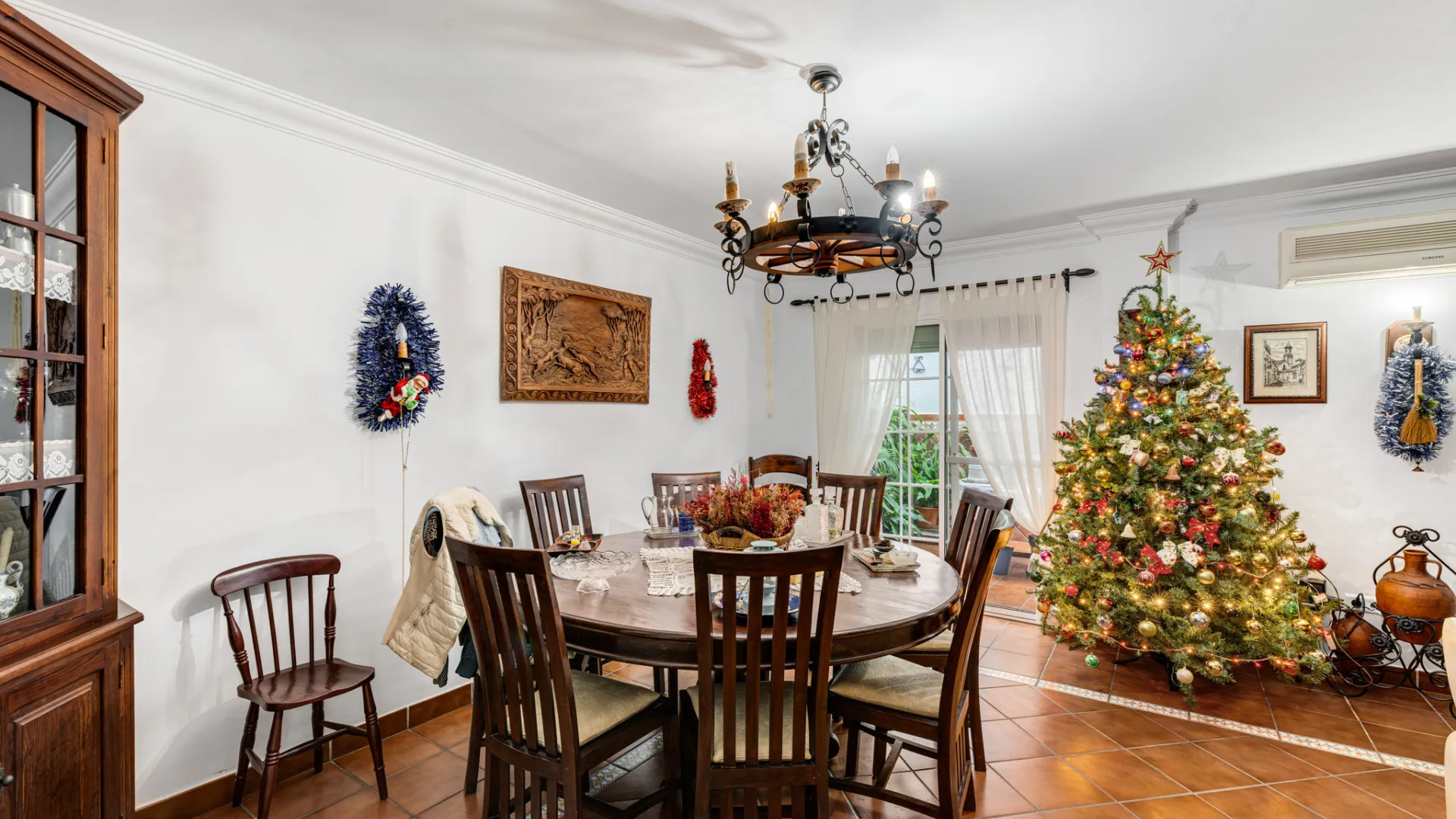 7 bedrooms semi detached house for sale in Estepona Town
