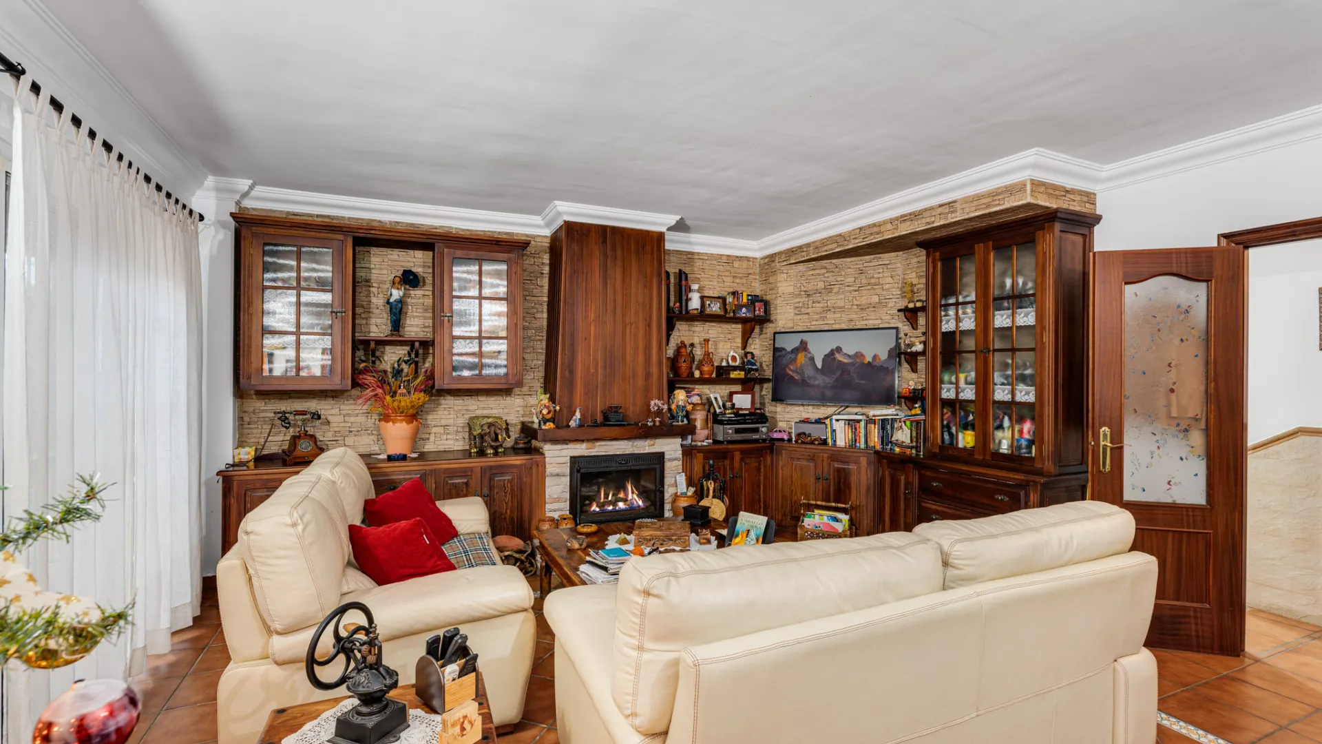 7 bedrooms semi detached house for sale in Estepona Town