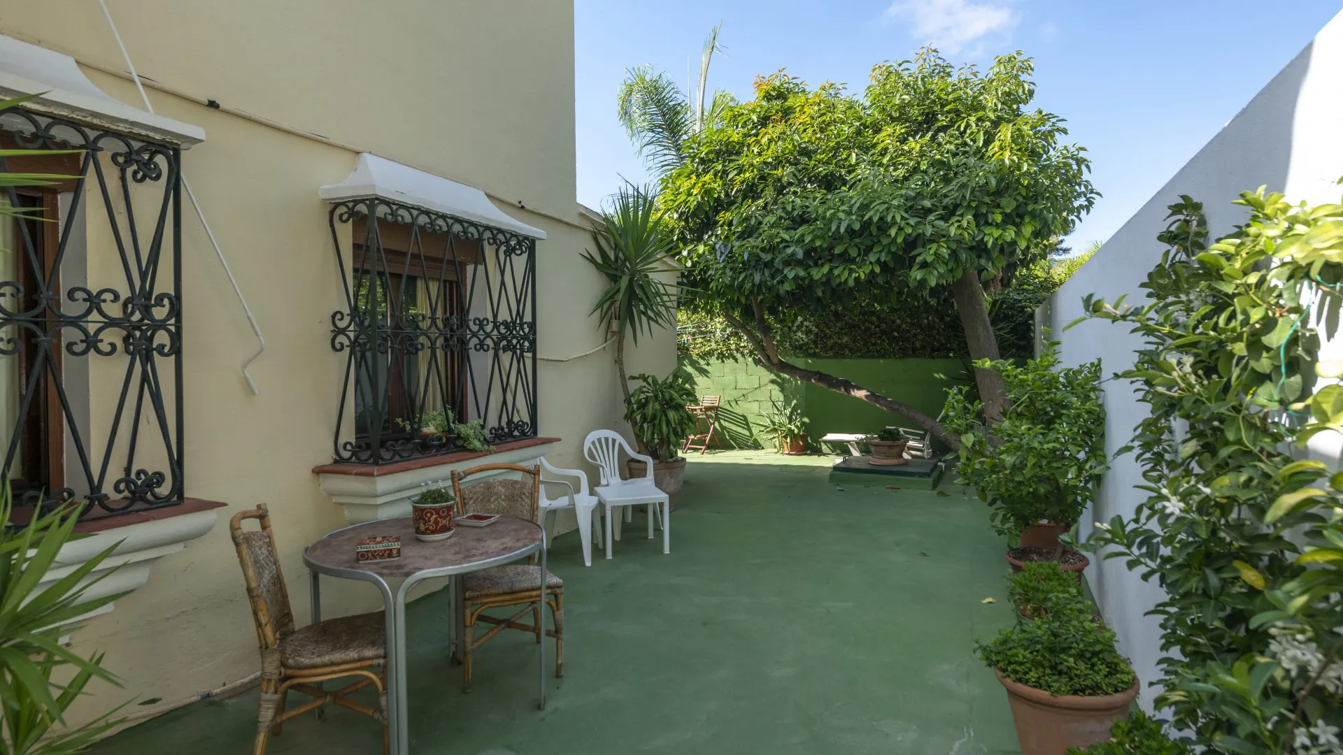 Villa con 6 dormitorios en venta en Valdeolletas