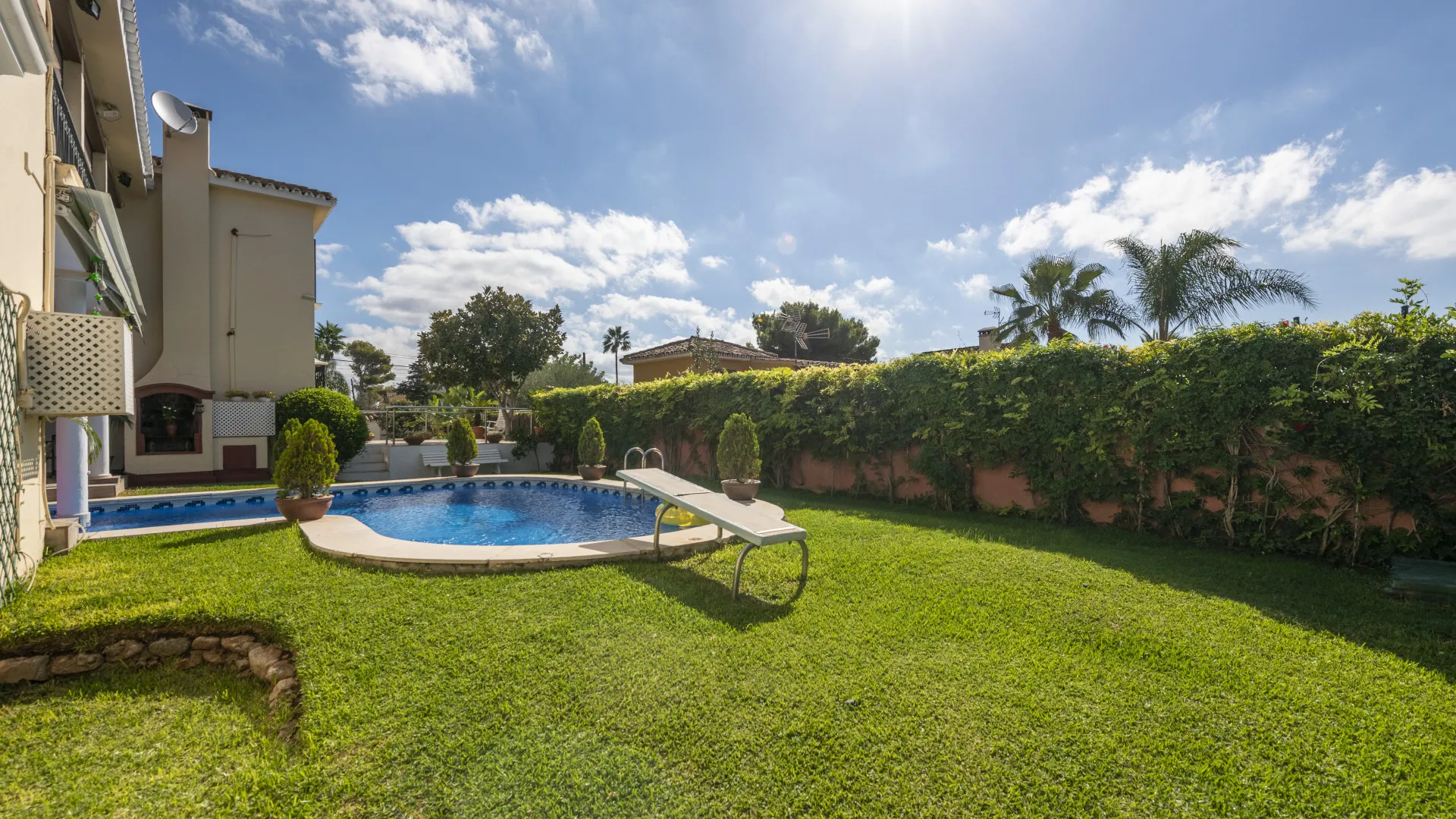 Villa con 6 dormitorios en venta en Valdeolletas