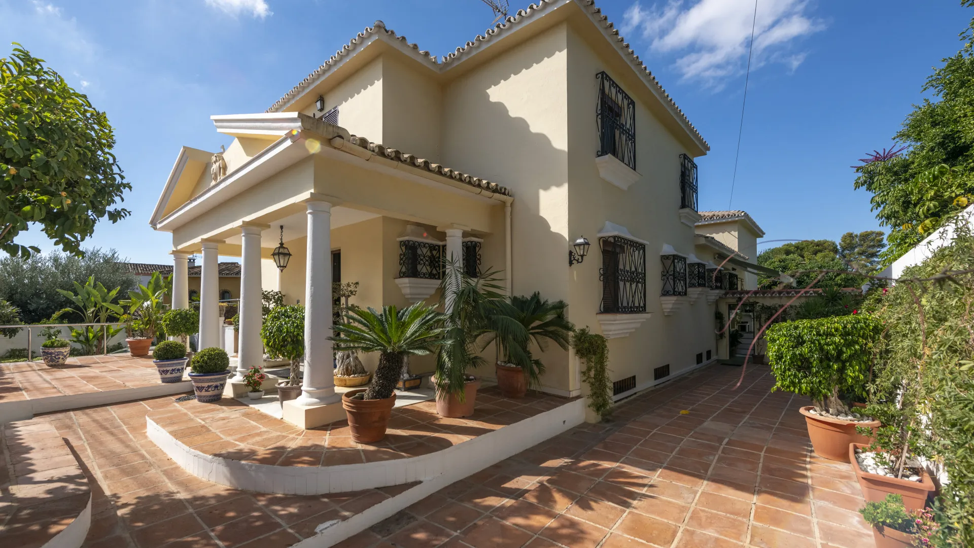 Villa con 6 dormitorios en venta en Valdeolletas