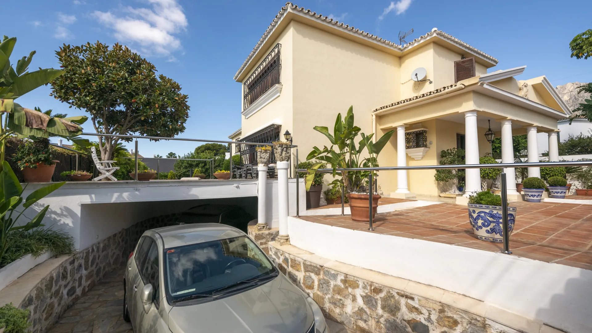 Villa con 6 dormitorios en venta en Valdeolletas
