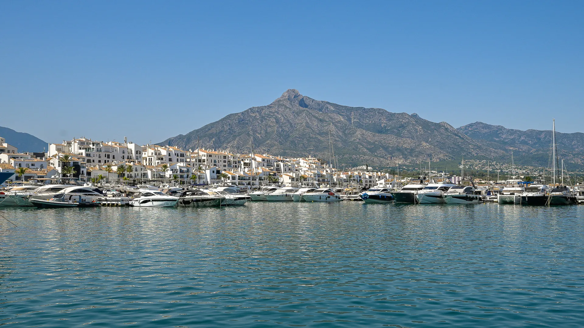 Apartamento con 1 dormitorio en venta en Marbella - Puerto Banus
