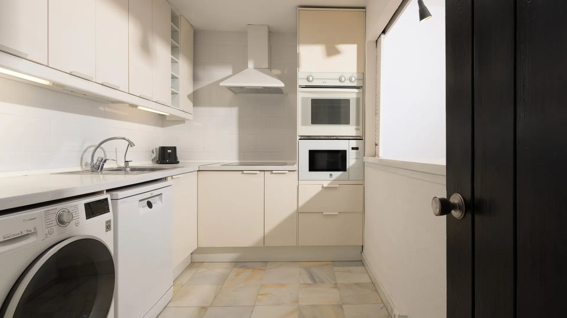 Apartamento con 1 dormitorio en venta en Marbella - Puerto Banus