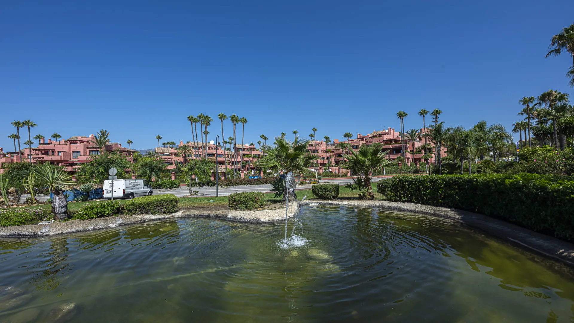 Menara Beach, apartamento planta baja a la venta