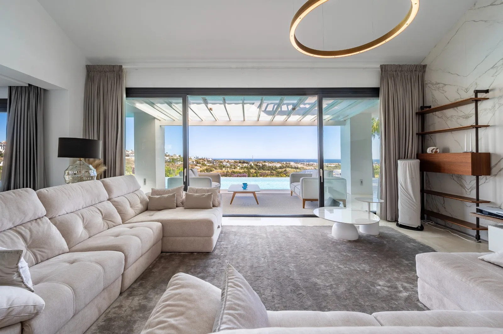 Villa for sale in Los Flamingos Golf with 6 bedrooms