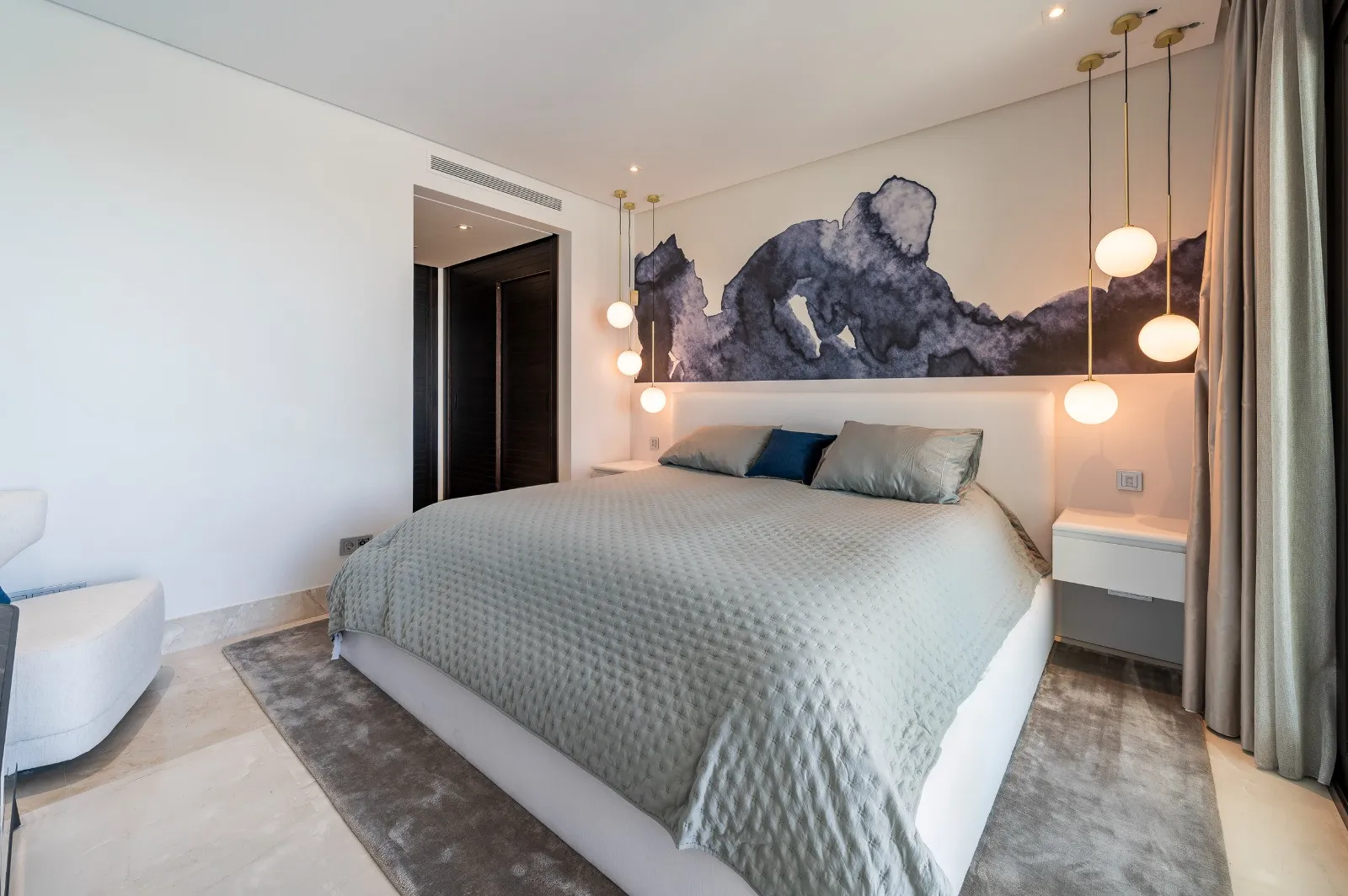 Villa for sale in Los Flamingos Golf with 6 bedrooms
