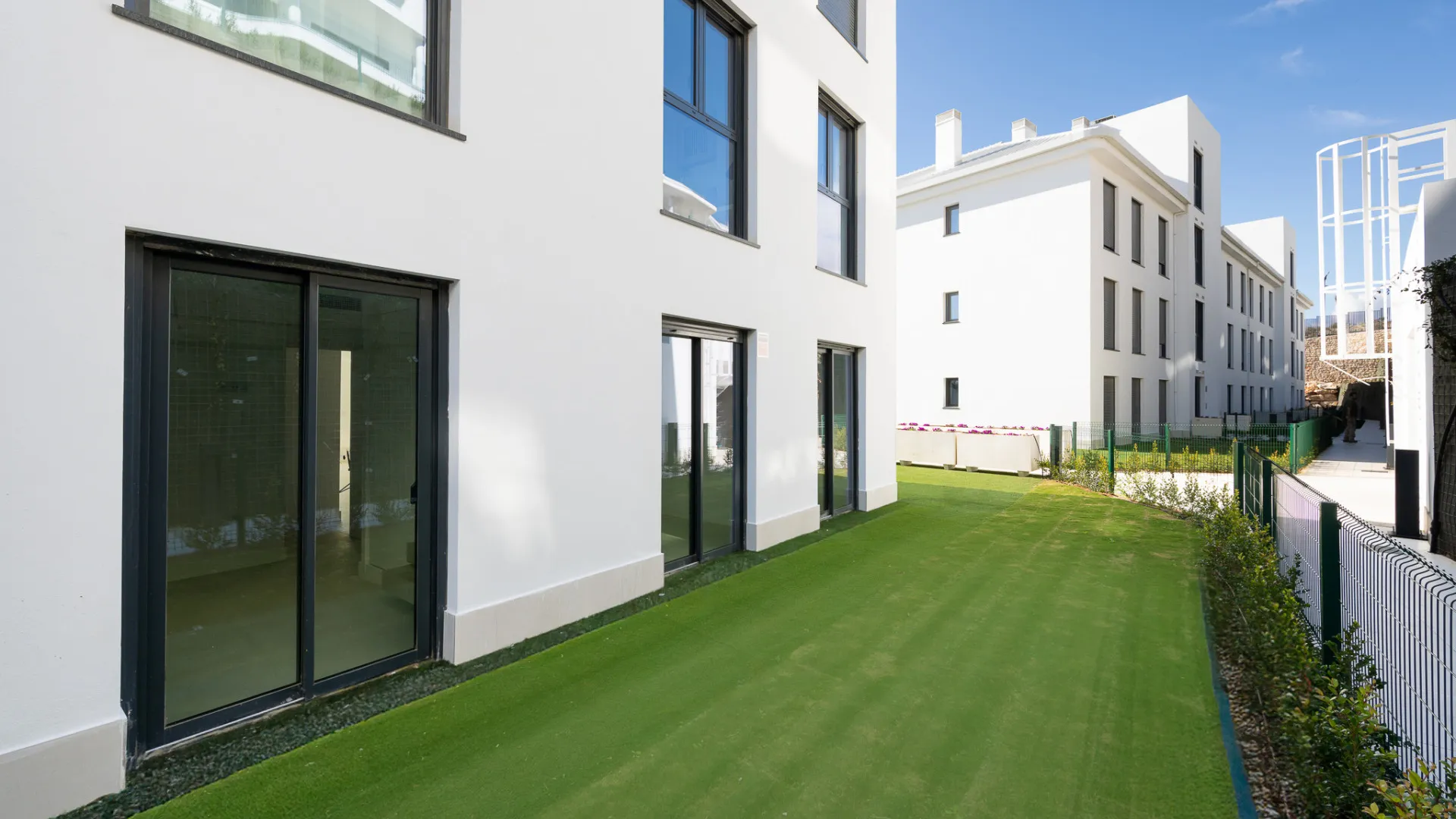 Ground floor apartment with 3 bedrooms for sale in Fuengirola