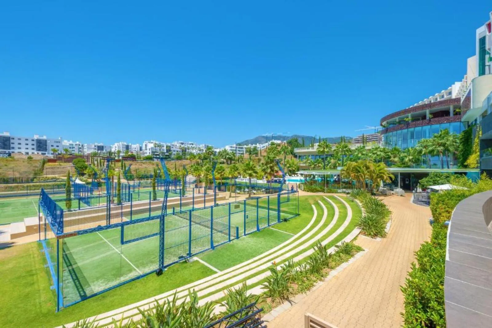Ground floor apartment with 3 bedrooms for sale in Fuengirola
