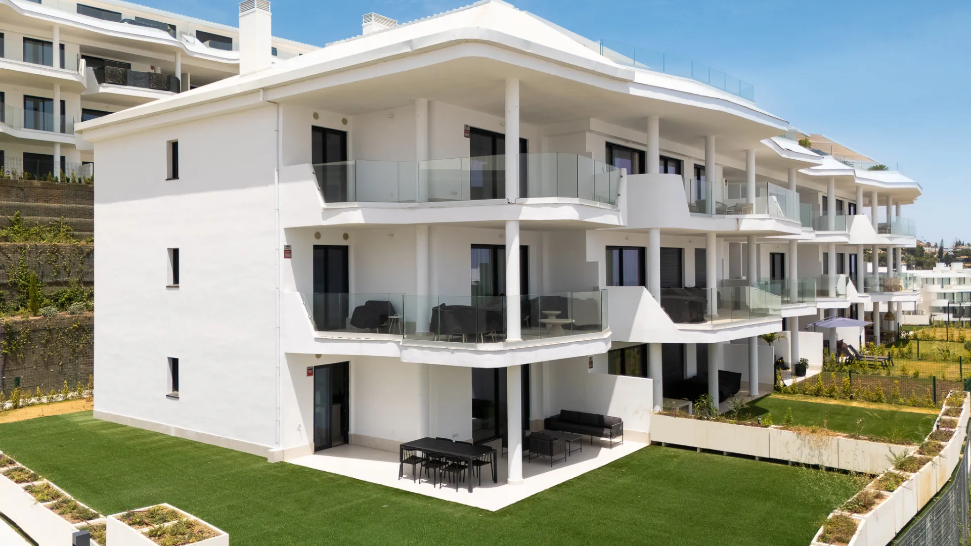 Ground floor apartment with 3 bedrooms for sale in Fuengirola