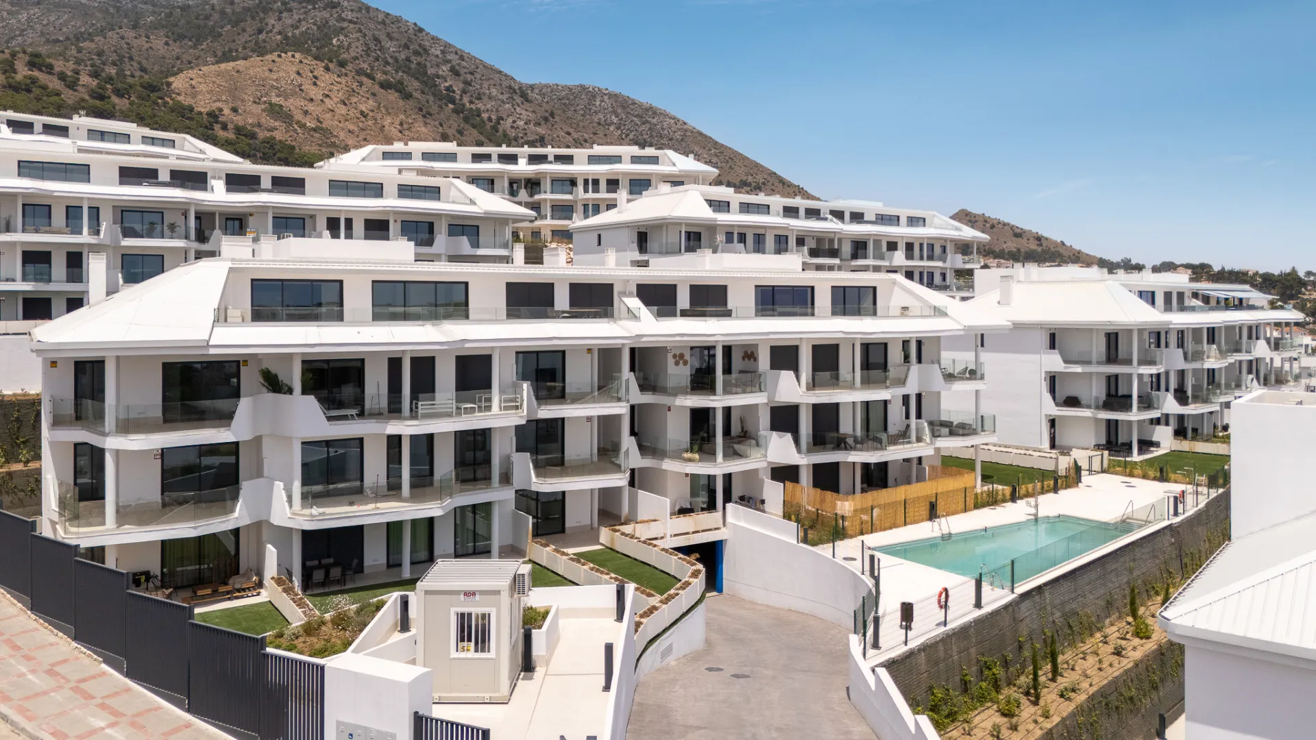 Ground floor apartment with 3 bedrooms for sale in Fuengirola