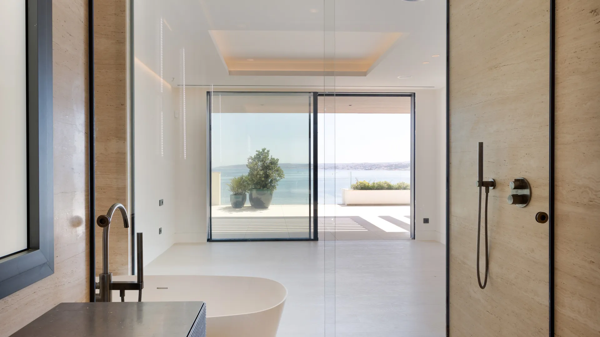 For sale apartment in Estepona Puerto with 2 bedrooms