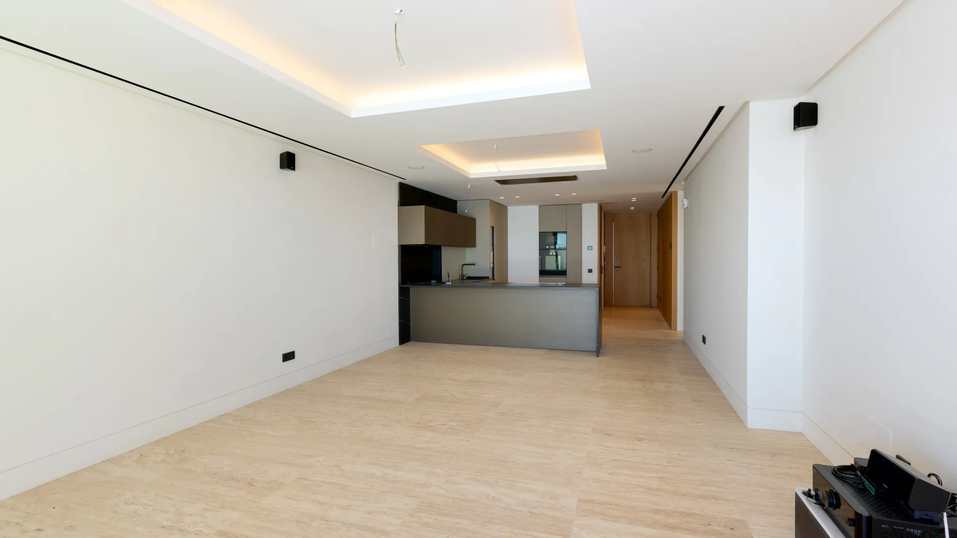 For sale apartment in Estepona Puerto with 2 bedrooms