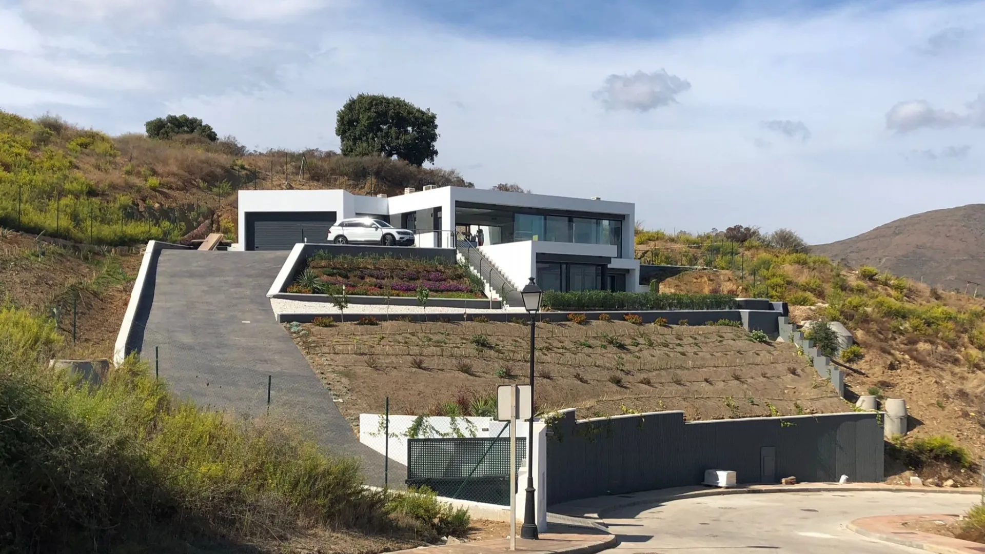 For sale 4 bedrooms villa in La Cala Golf Resort