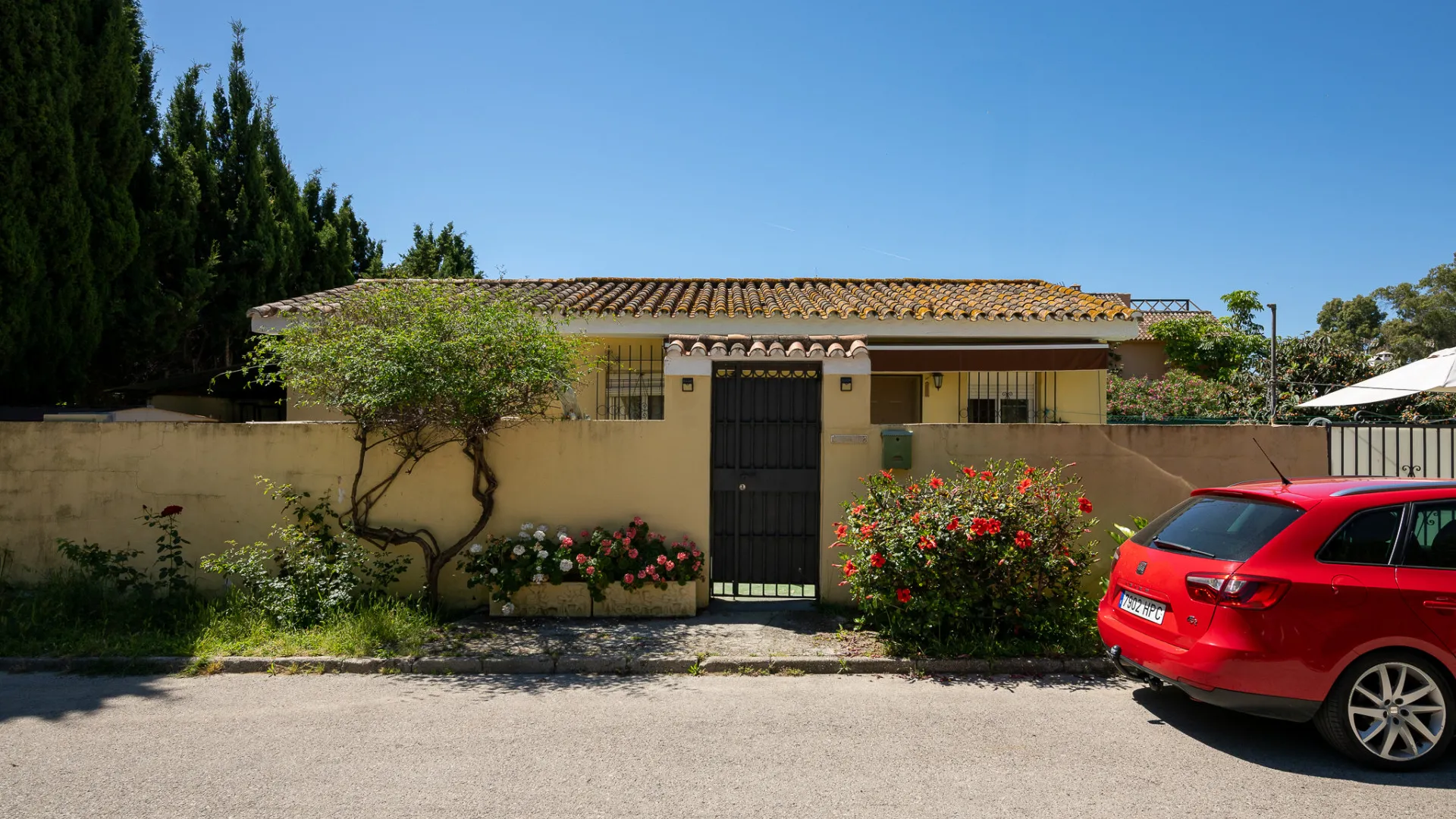 For sale plot in Diana Park