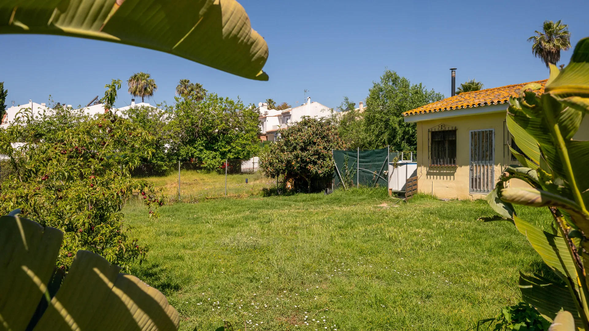 For sale plot in Diana Park