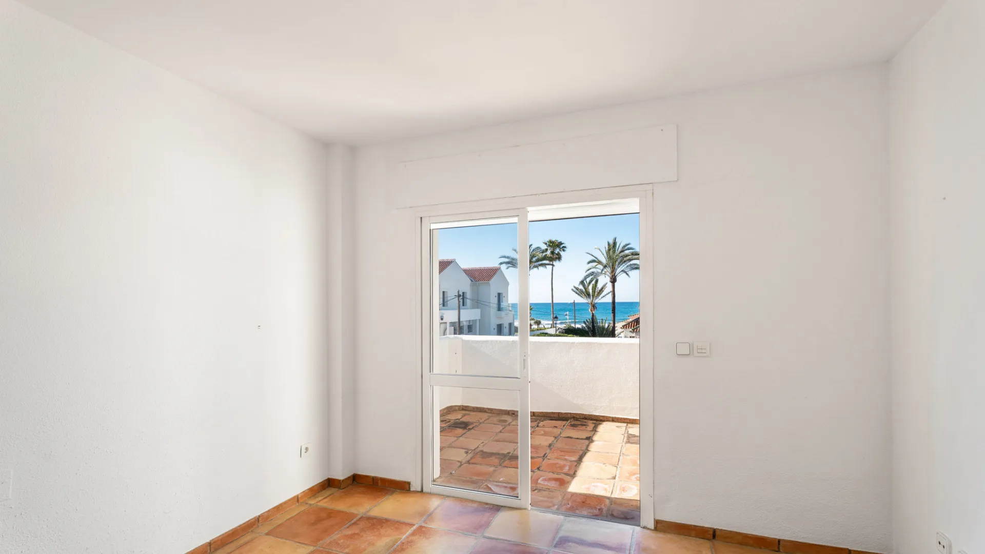 Comprar villa en Marbesa