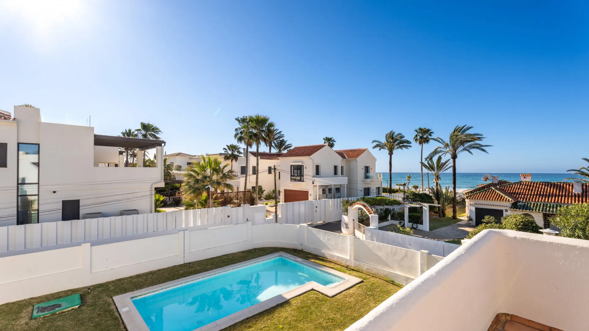Comprar villa en Marbesa