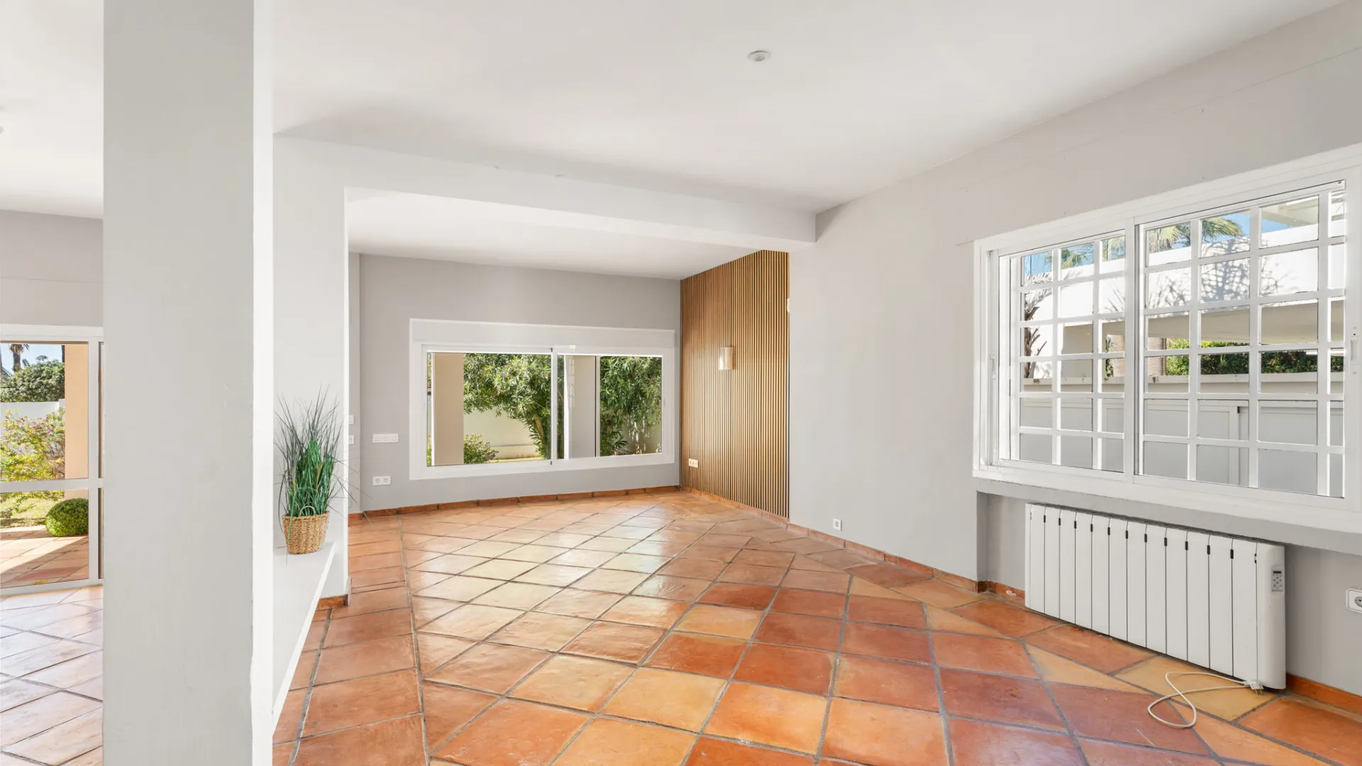 Comprar villa en Marbesa